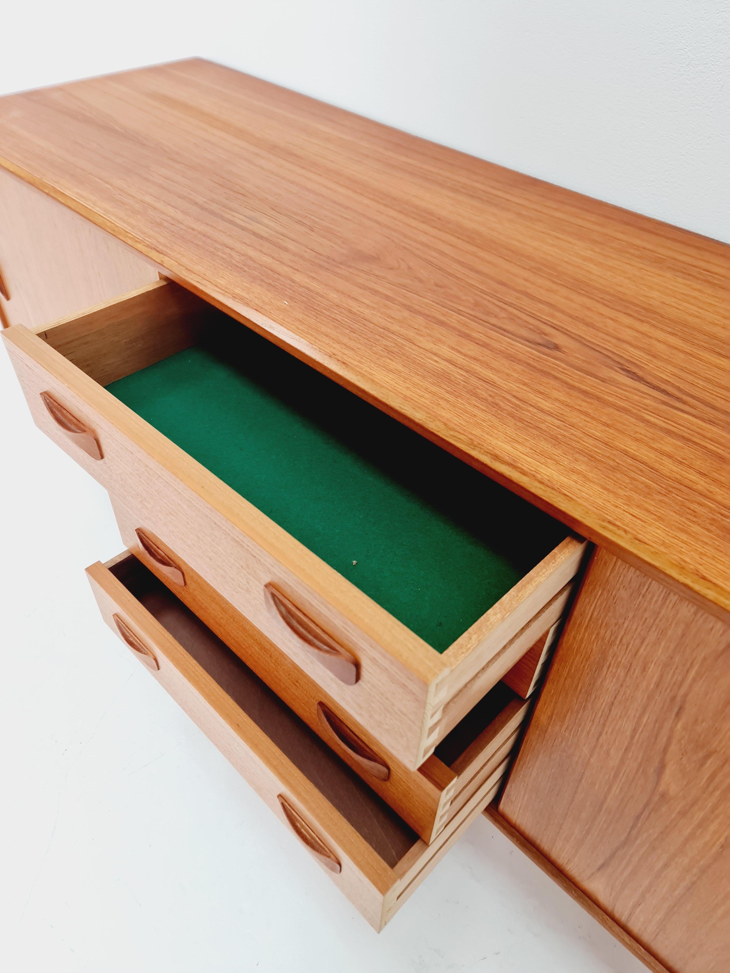Vintage Mid century Danish Sideboard by Clausen & Son , Denmark, 1960s In Good Condition In Gaggenau, DE
