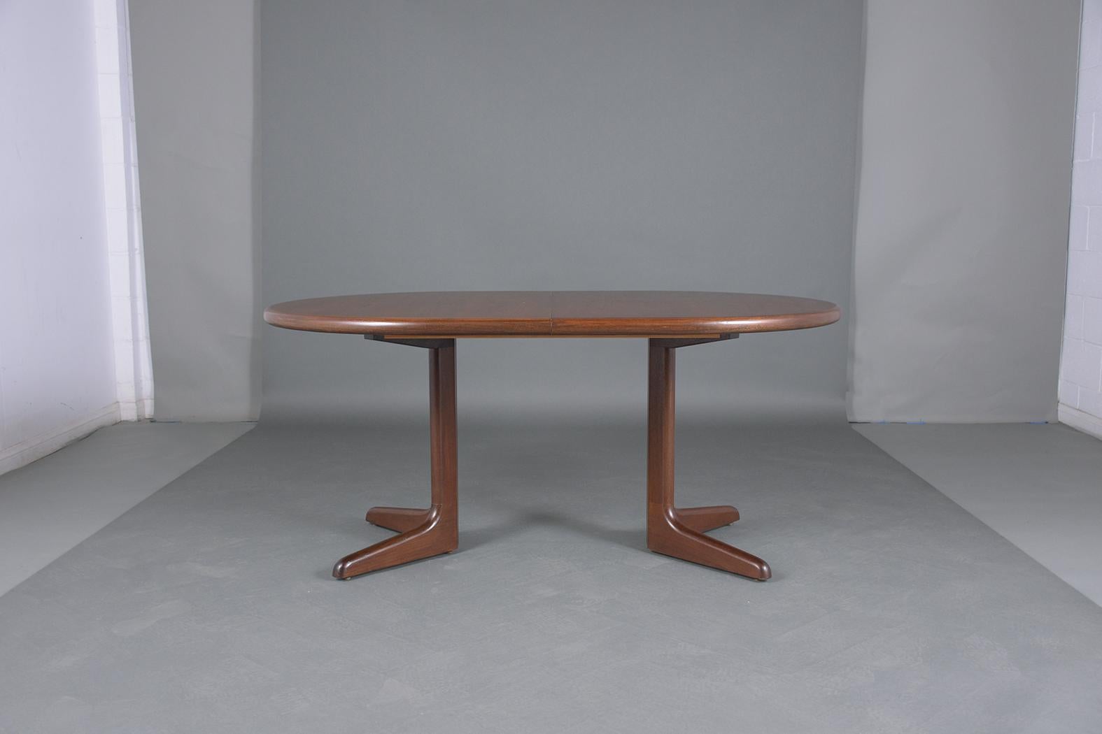 Vintage Mid-Century Danish Teak Dining Table In Good Condition In Los Angeles, CA
