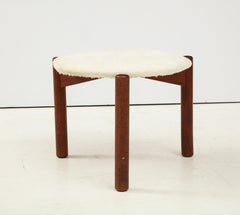 Vintage Mid-Century Luxus Tripod Hocker mit Kuhhaar, Schweden