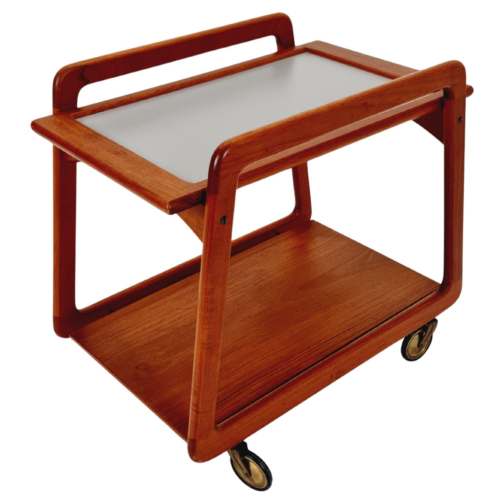 Dänischer Vintage-Wagenwagen aus massivem Teakholz/Barwagen aus der Mitte des Jahrhunderts von SIKA Mobler , 1960