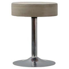 Taburete vintage de diseño de mediados de siglo en cromo con asiento de cuero blanco, años 70