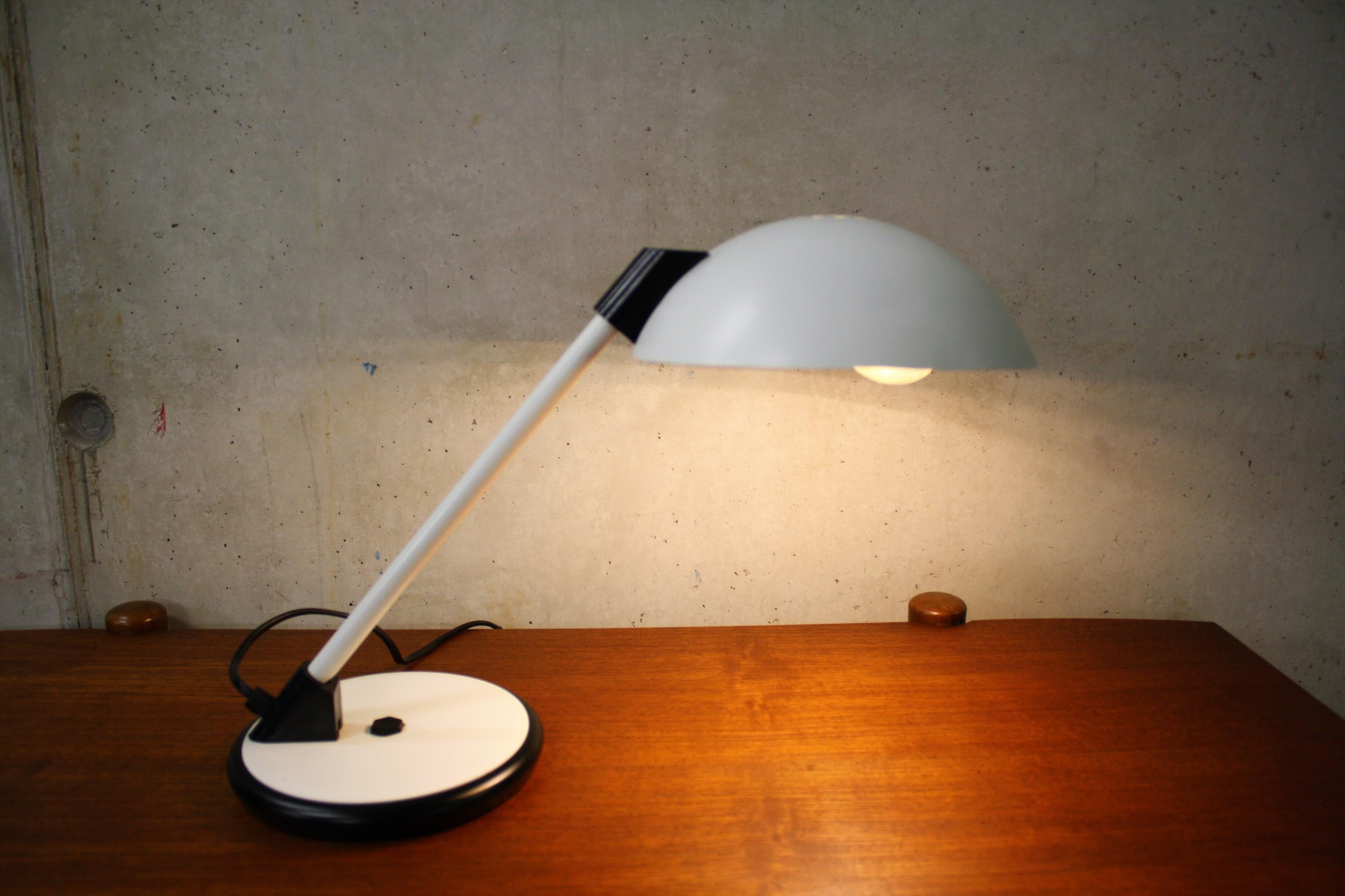 Italian Vintage Mid-Century Desk Lamp, 1970s