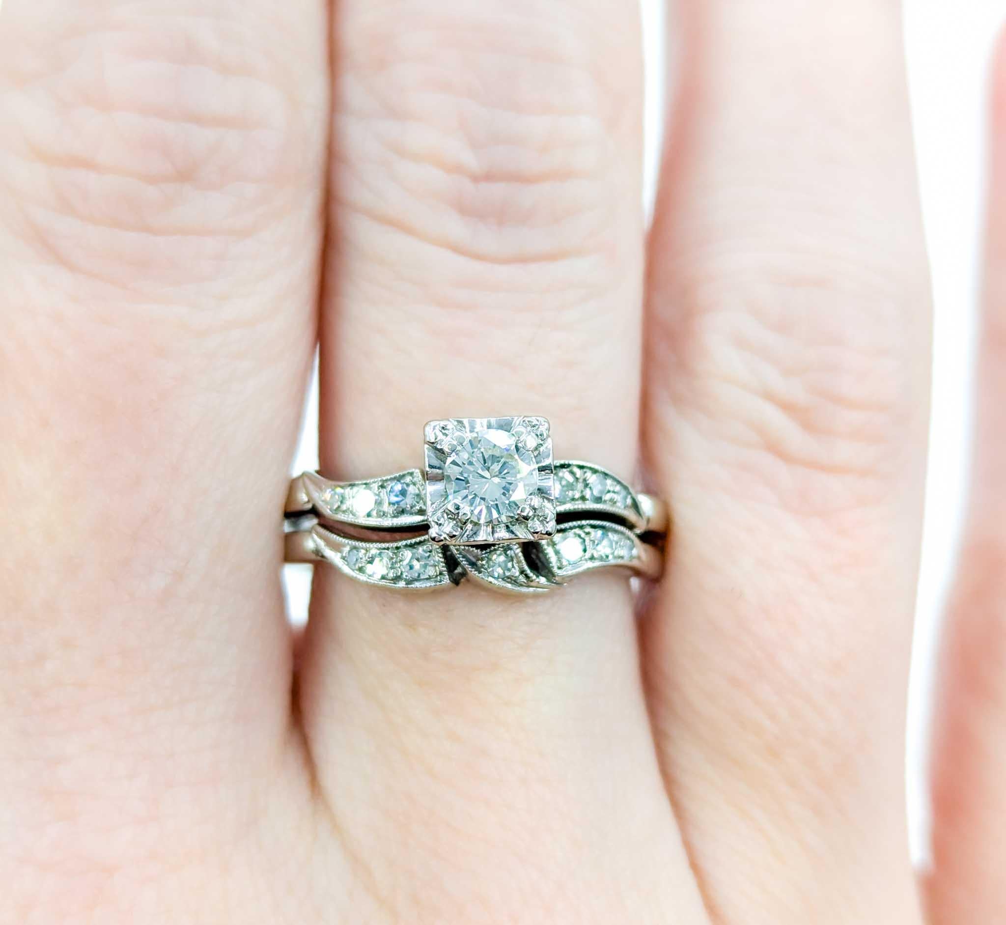 Vintage Mid Century Diamond Engagement Ring in White Gold For Sale 7