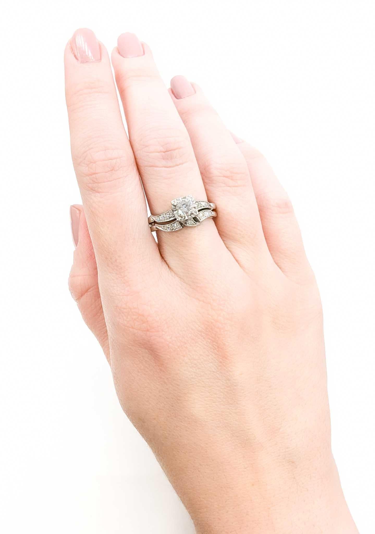 Vintage Mid Century Diamond Engagement Ring in White Gold For Sale 8