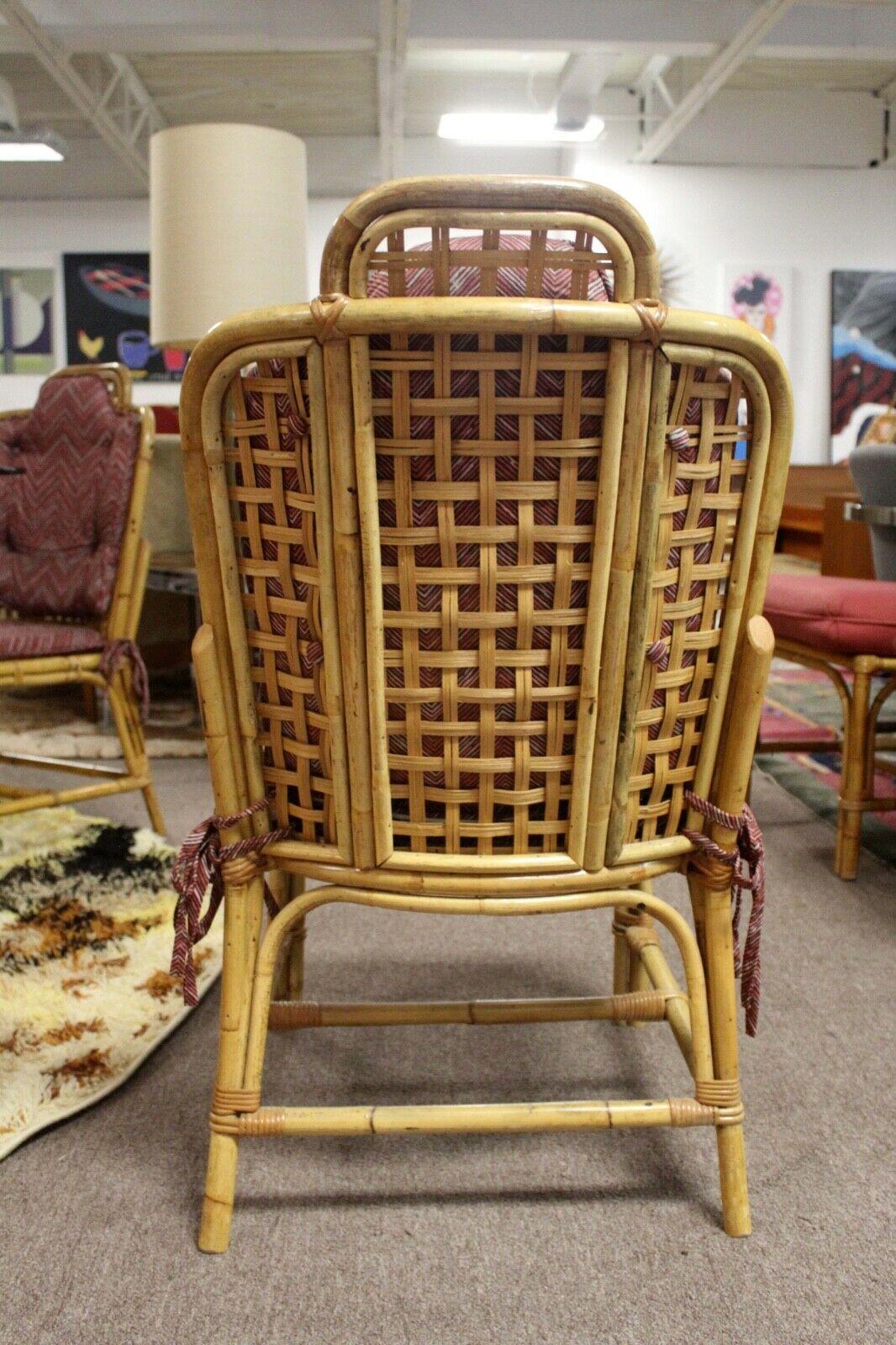Vintage Mid Century Dorothy McGuire Style Round Dining Table & 6 Wicker Chairs In Good Condition In Keego Harbor, MI