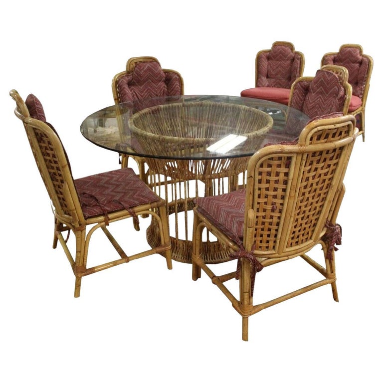 Vintage Mid Century Dorothy McGuire Style Round Dining Table and 6 Wicker  Chairs For Sale at 1stDibs