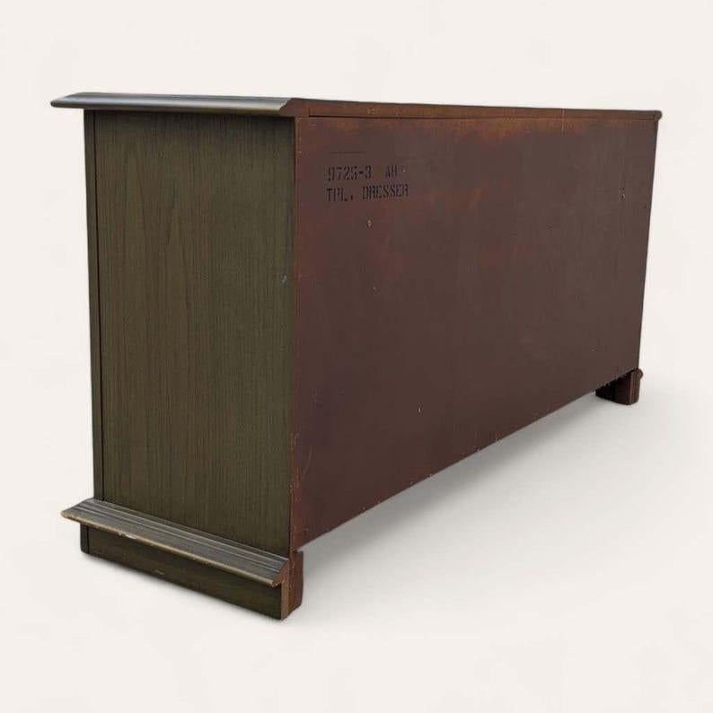 Vintage Mid Century Dresser, Spanish Revival, Carved Wood, c. 1970s, Lowboy, 9 Drawers, Olive Green, Unique, Bedroom, New Deco, Maximalist


Measurements: 64