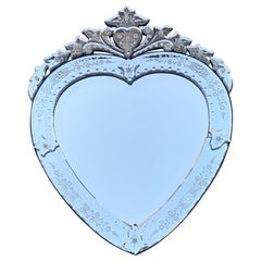 Vintage Mid Century Miroir en verre vénitien gravé en forme de coeur