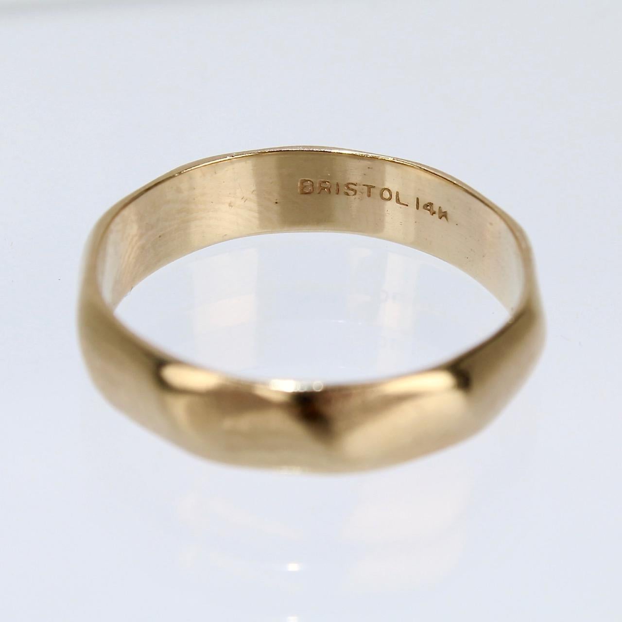 Vintage Midcentury Faceted 14 Karat Yellow Gold Wedding Ring Band In Good Condition In Philadelphia, PA