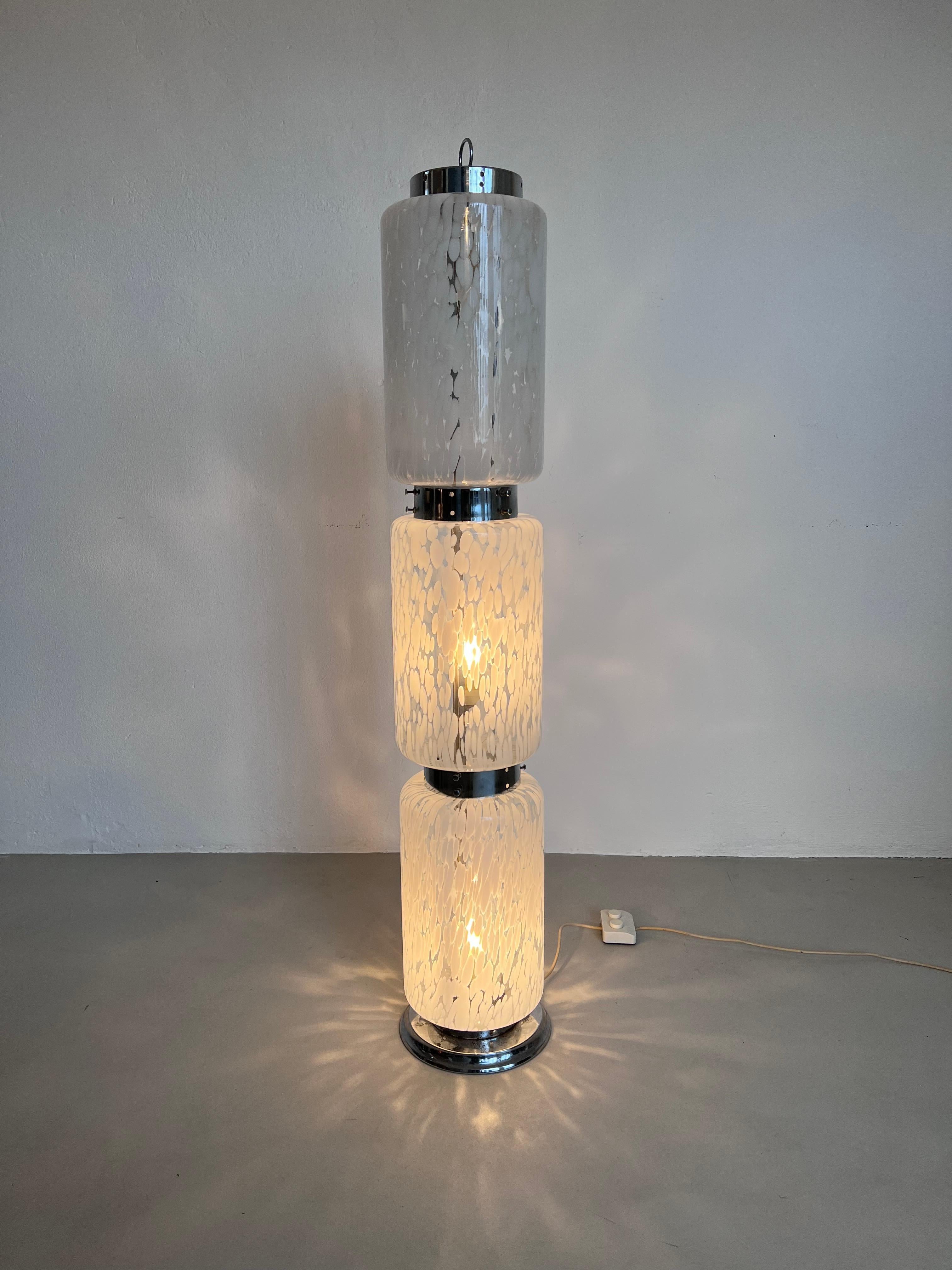 Mid-20th Century Vintage Mid-Century Floor Lamp in Chromed Metal and Glass