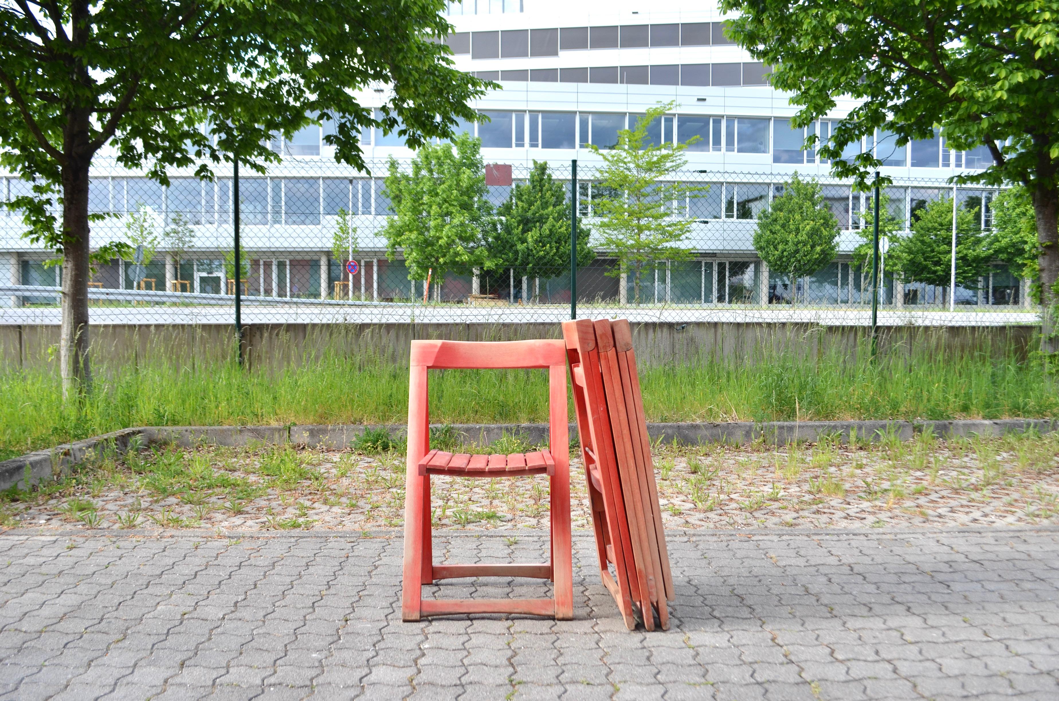 Serbe Vintage Mid- Century Folding Chair red Beech 1 / 6 en vente