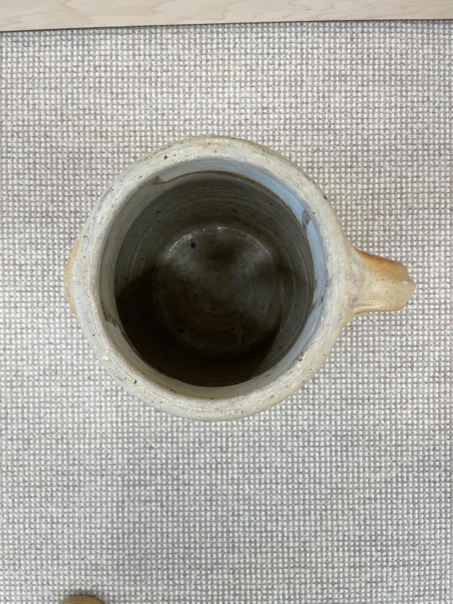 Mid-Century moderno Vaso/ brocca/vaschetta/vaschetta in gres francese d'epoca della metà del secolo scorso in vendita