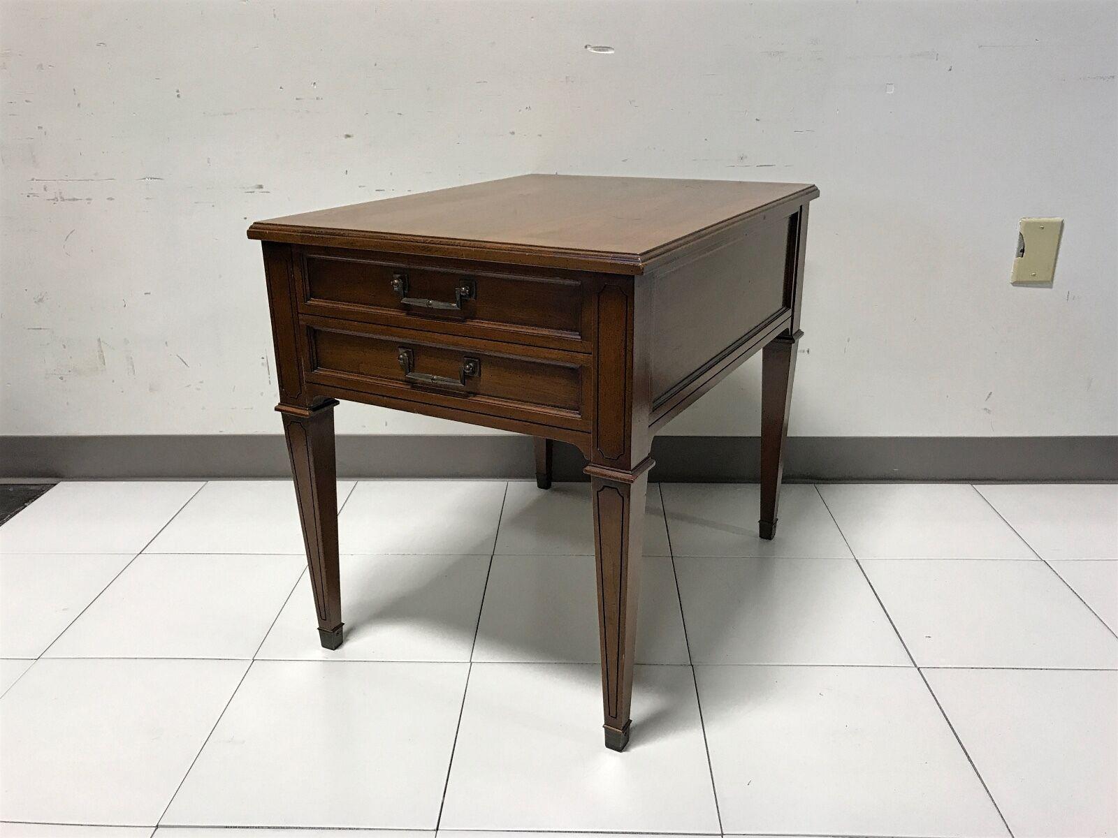 HERITAGE FURNITURE Obstholz-Beistelltisch aus der Mitte des Jahrhunderts 5