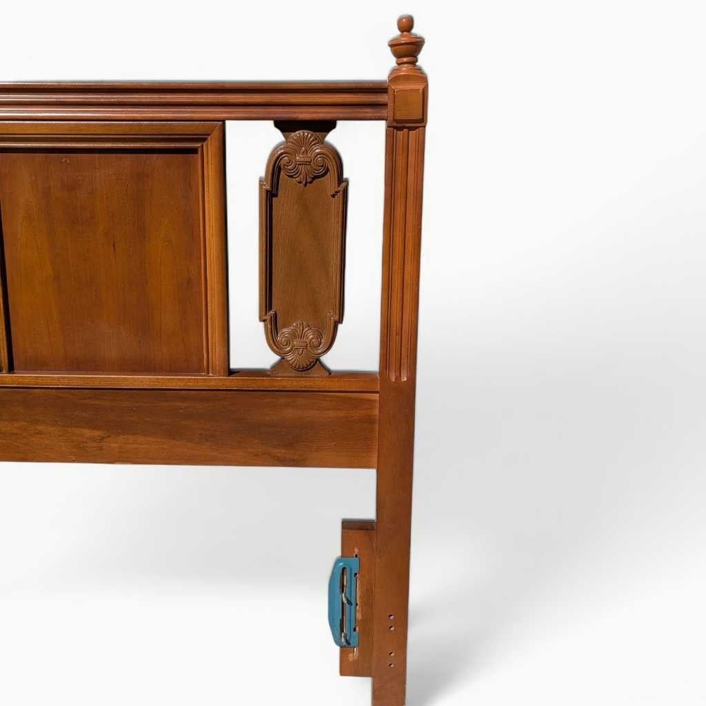 Tête de lit pleine grandeur Vintage Mid-Century, Design/One Wood, c.1960s en vente 4