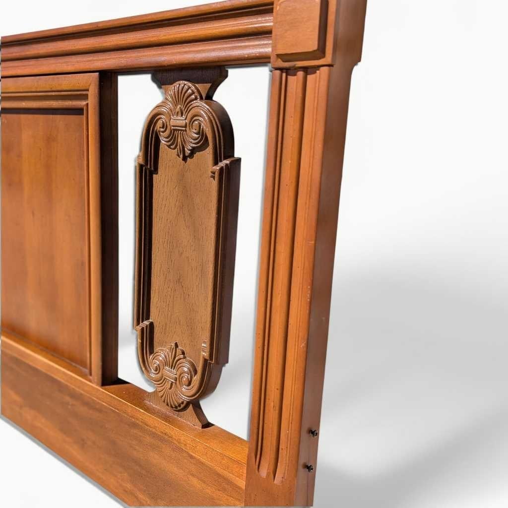 Tête de lit pleine grandeur Vintage Mid-Century, Design/One Wood, c.1960s en vente 5