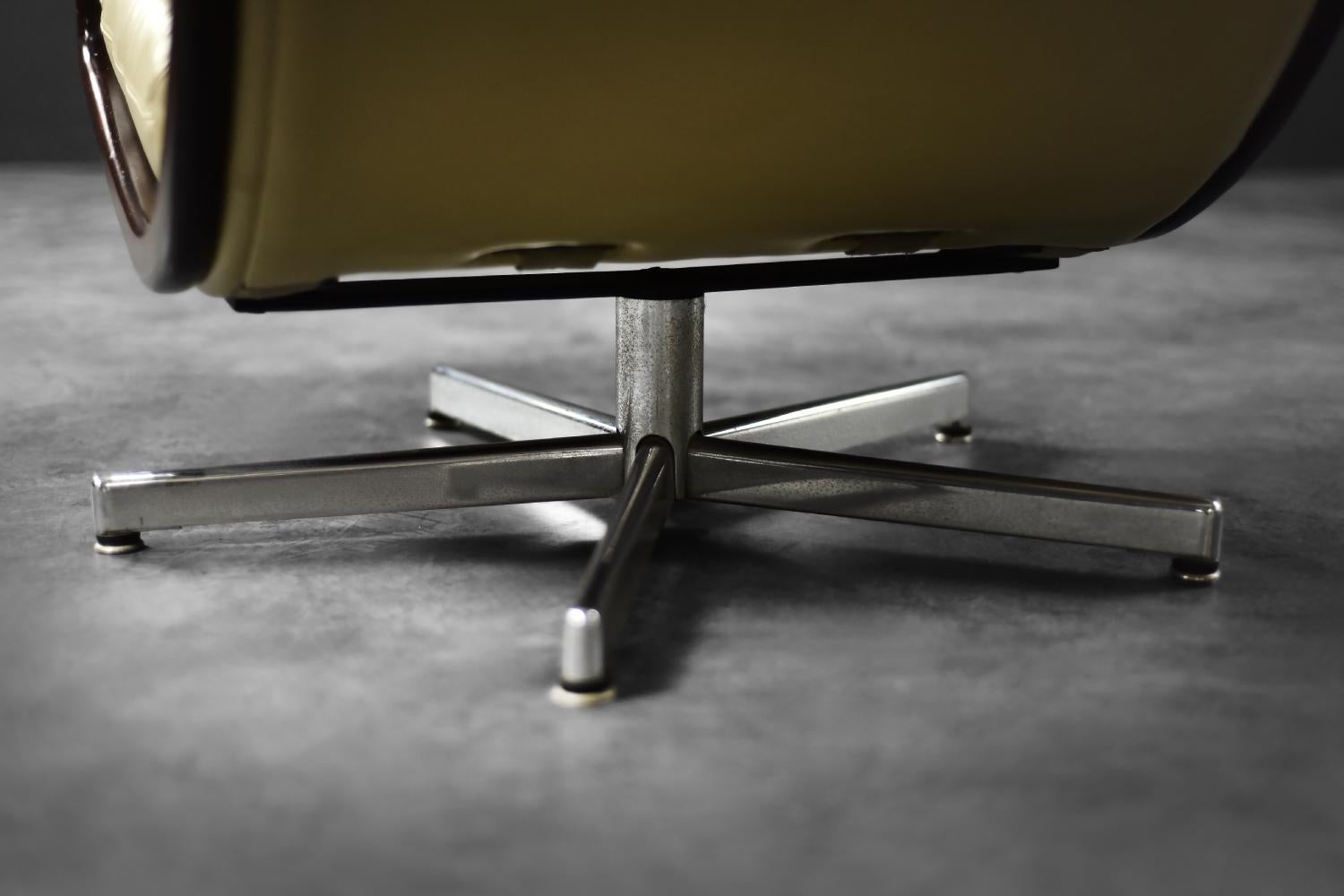 Sillón giratorio de cuero moderno alemán de mediados de siglo de Eugen Schmidt en venta 7