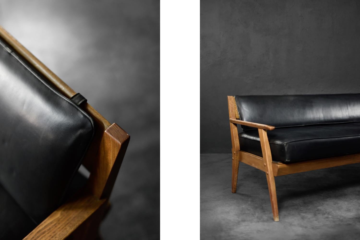 Vintage Mid-Century German Modern Oak & Black Leather Sofa, 1960er Jahre im Angebot 3