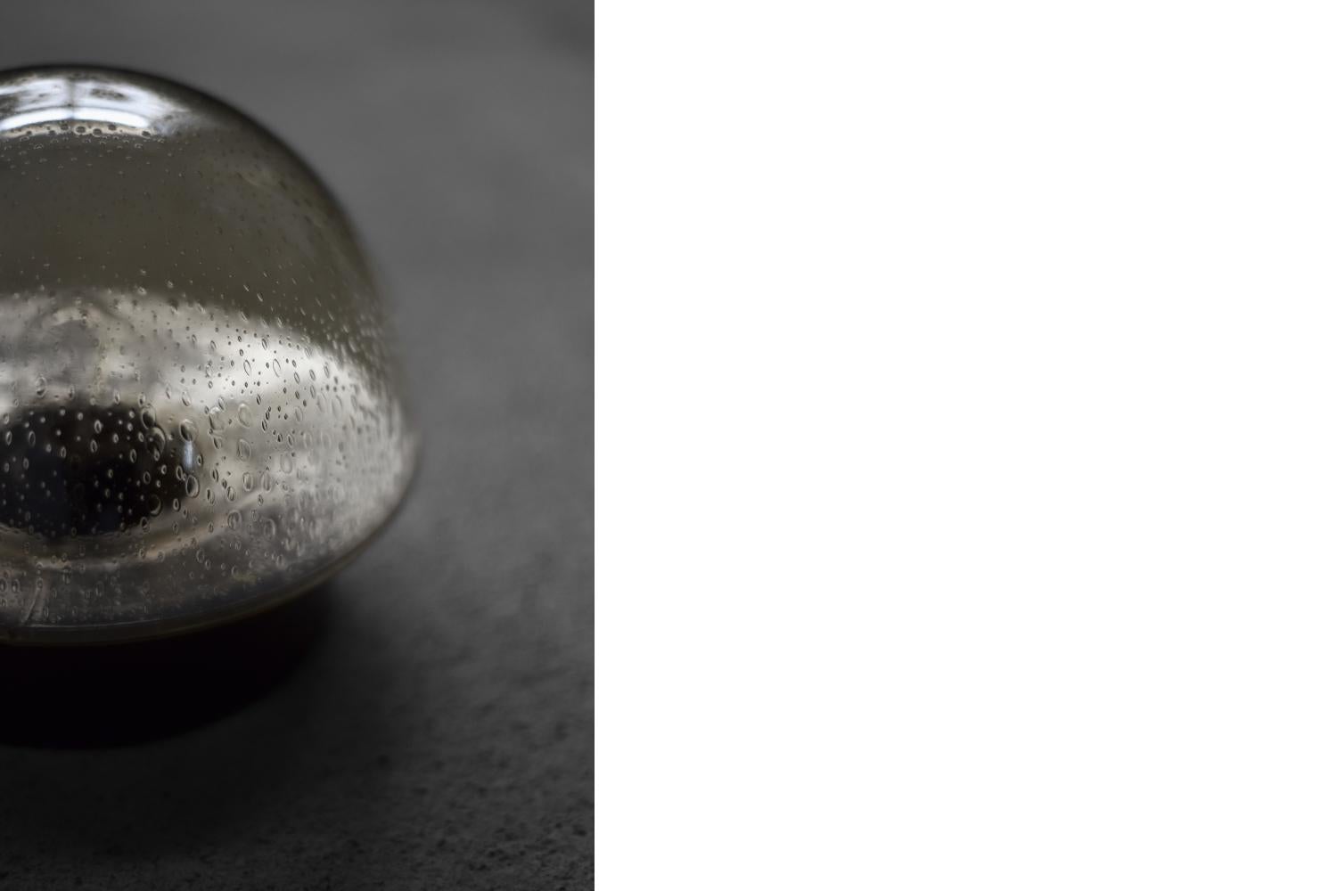 Vetro fumé Lampada da parete / Sconce d'epoca di metà secolo, moderna tedesca, 1960 in vendita