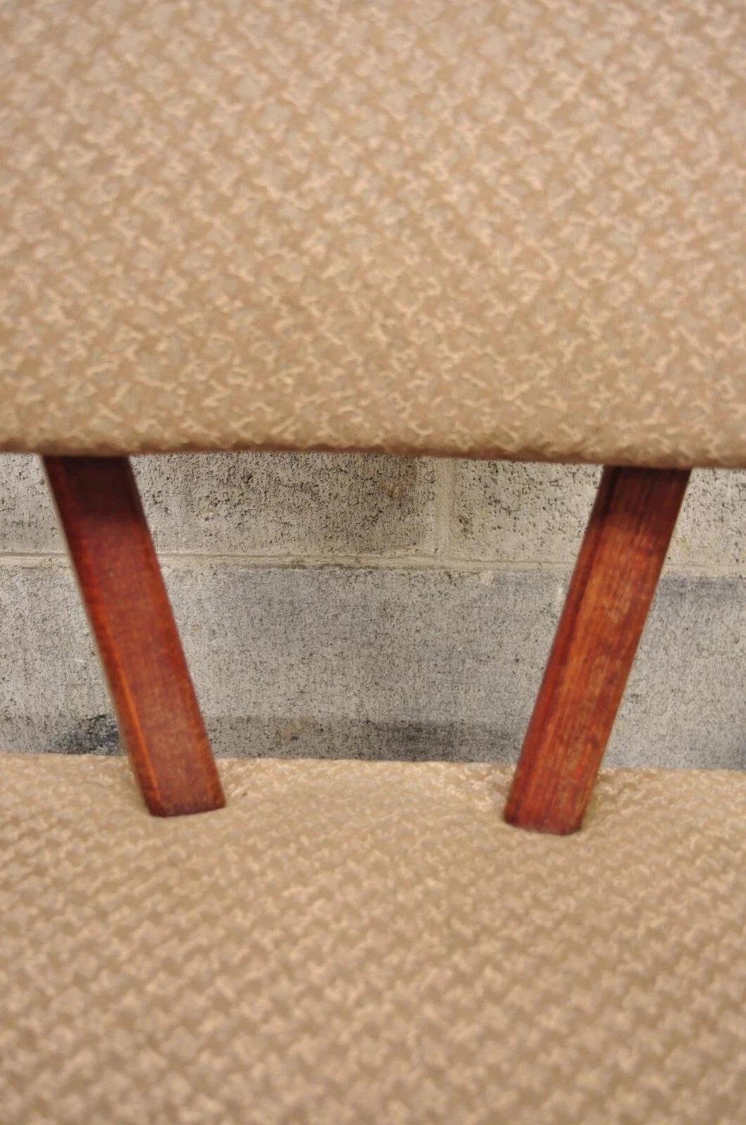 Vintage Mid Century Gilbert Rohde Jens Risom Style Mahogany Dining Chair (C) In Good Condition For Sale In Philadelphia, PA