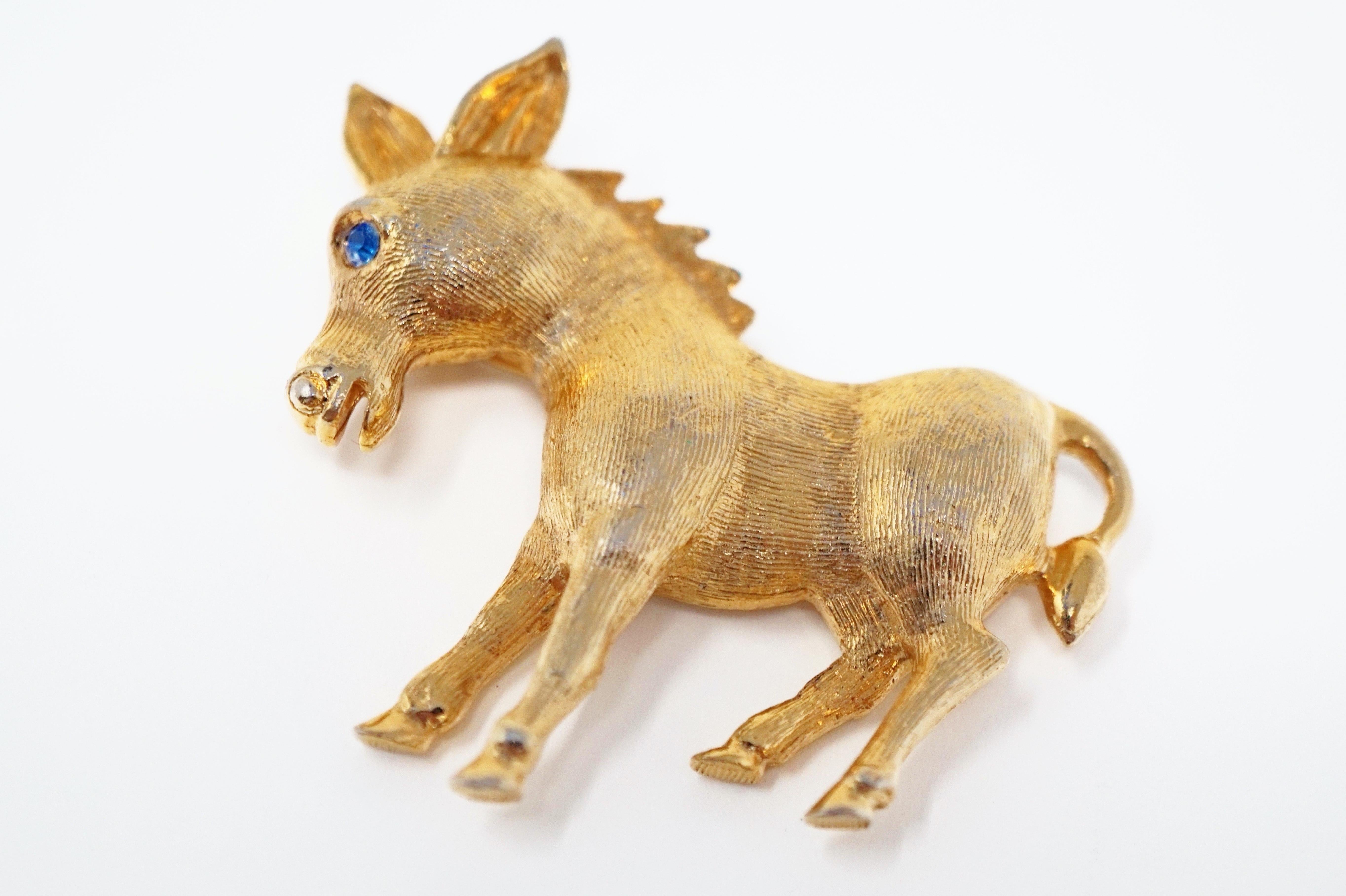 Vintage Mid-Century Gilded Pony Brooch with Blue Crystal Eye For Sale 1