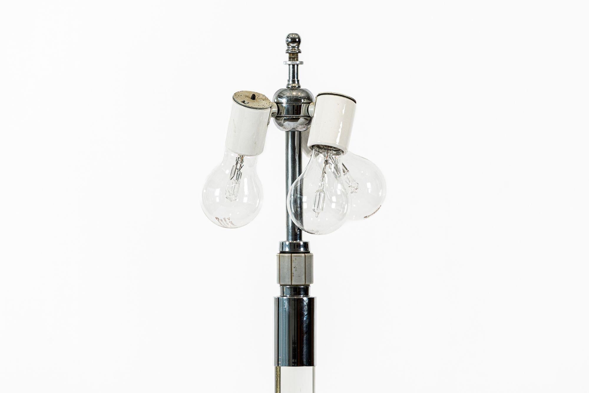 Fin du 20e siècle Lampadaire vintage mi-siècle en verre et chrome par Hansen en vente