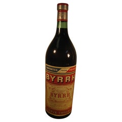 Vieille bouteille de liqueur à vin française en verre du milieu du siècle dernier