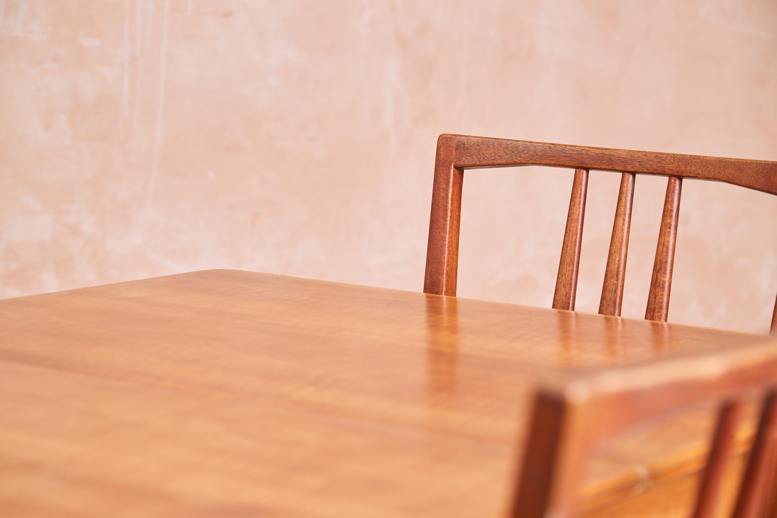 Milieu du XXe siècle Gordon Russell table de salle à manger à rallonge et chaises en chêne vintage du milieu du siècle dernier, années 1950 en vente