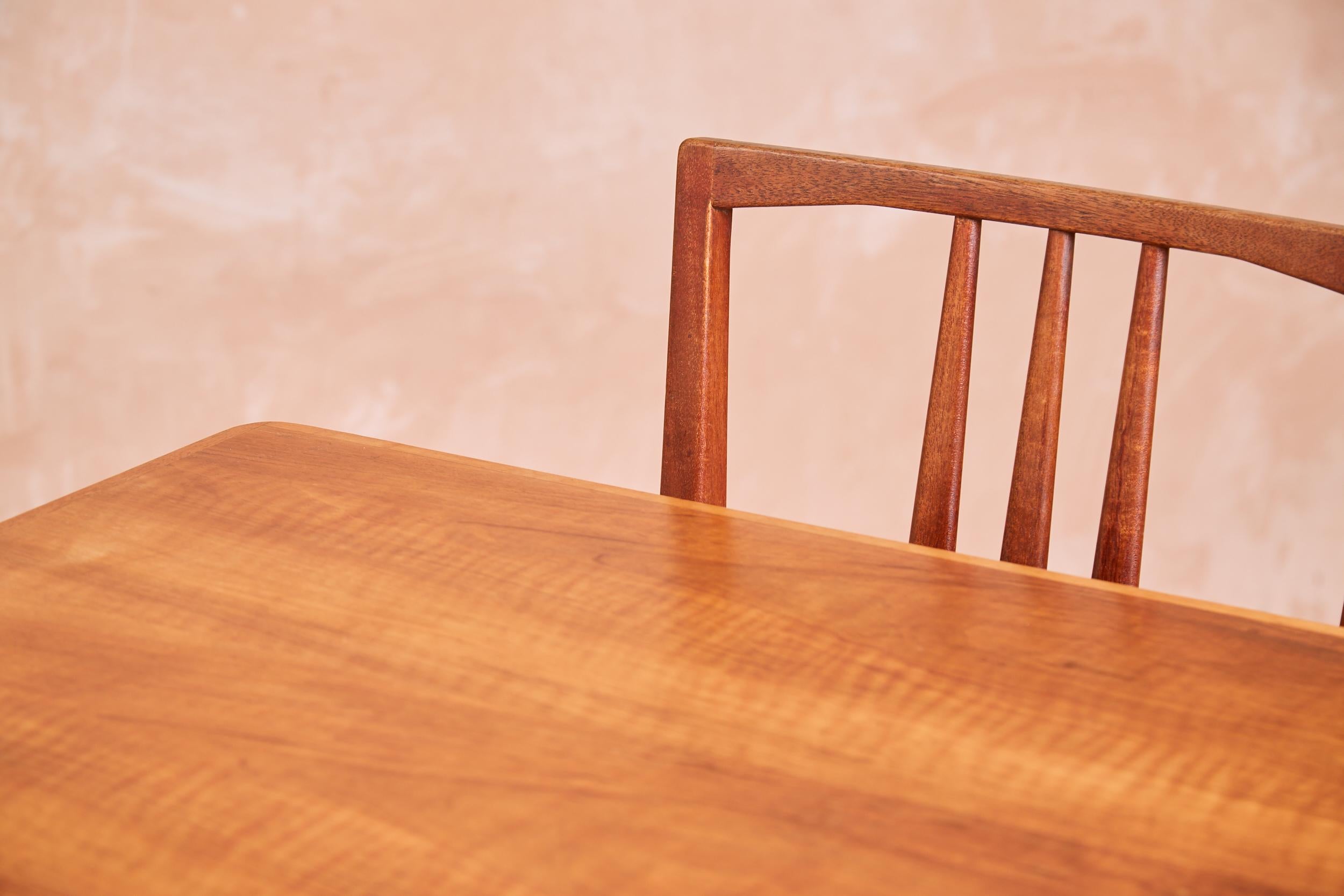 Gordon Russell table de salle à manger à rallonge et chaises en chêne vintage du milieu du siècle dernier, années 1950 en vente 1