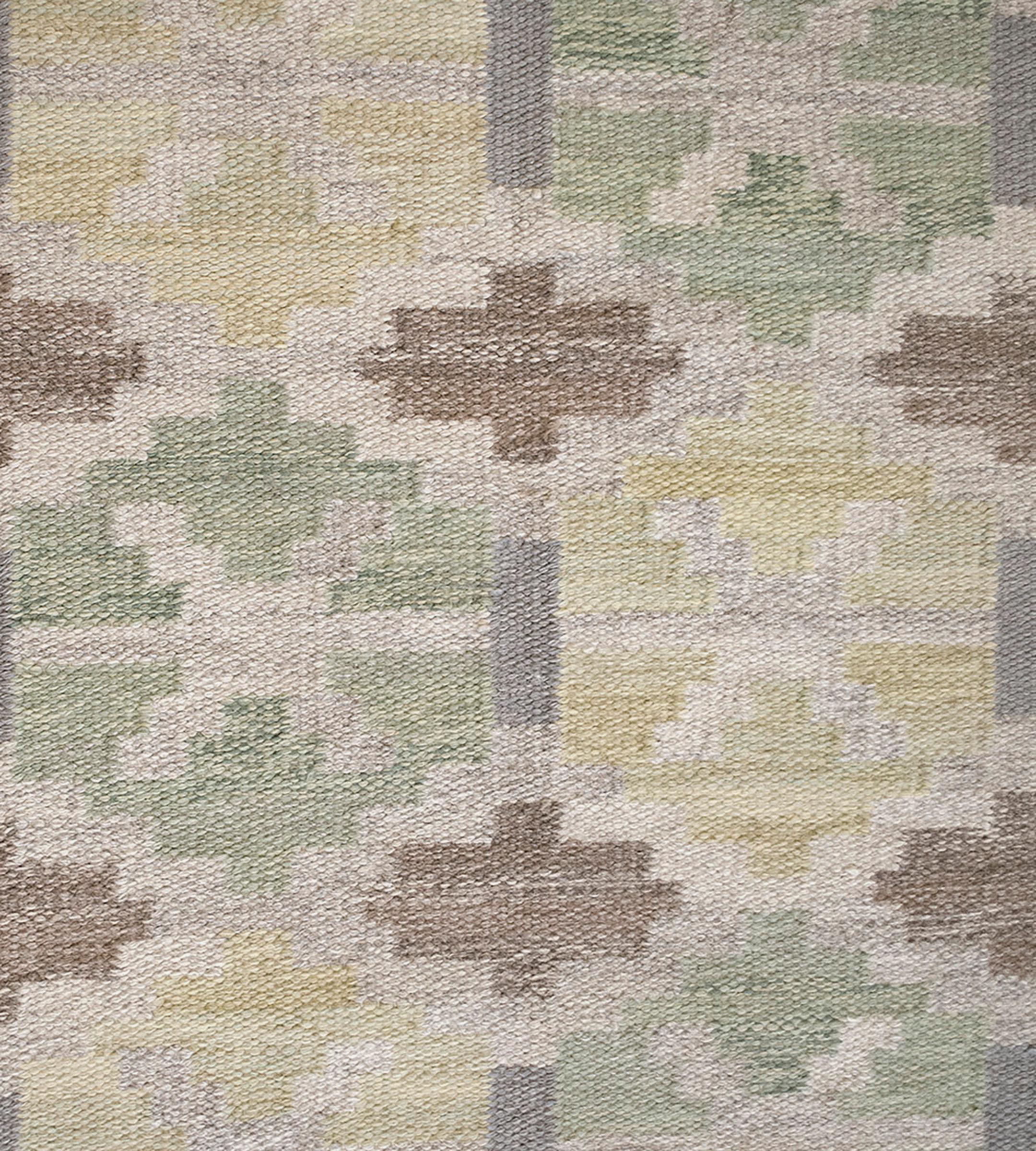 Vintage Mid-century Green and Yellow Wool Hand-woven Swedish Flat-Weave Rug For Sale 1