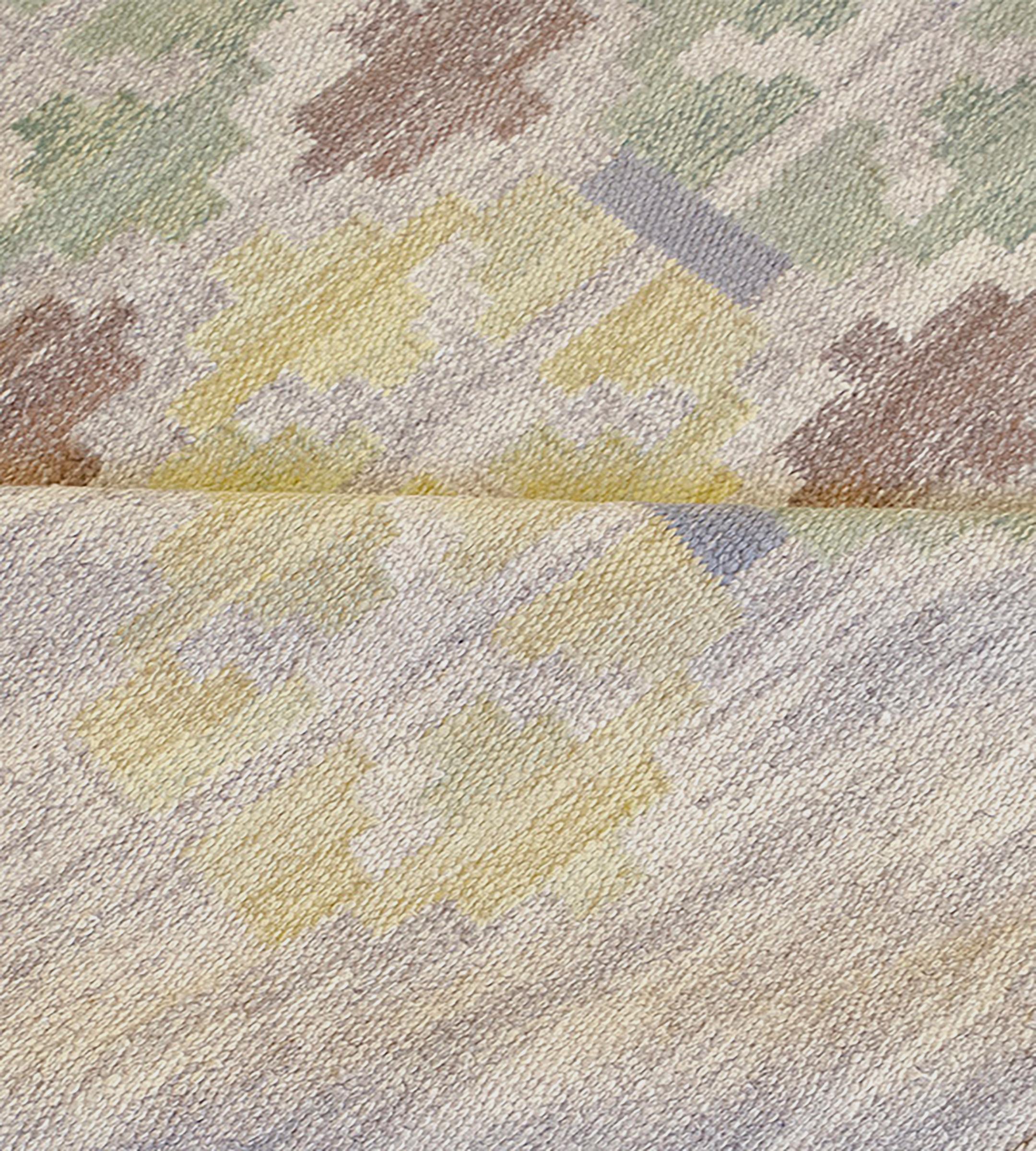 Vintage Mid-century Green and Yellow Wool Hand-woven Swedish Flat-Weave Rug For Sale 2
