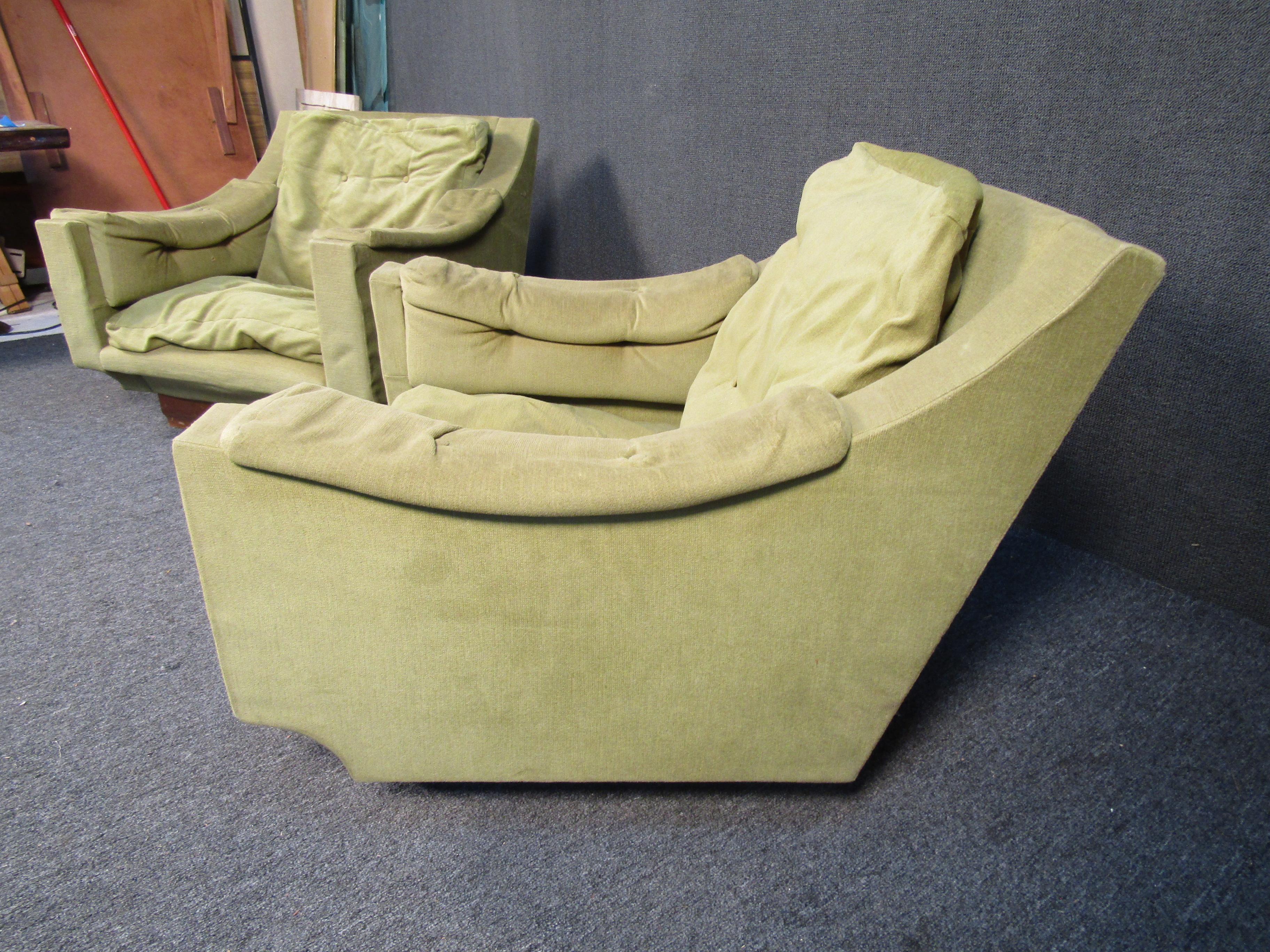 Vintage Mid-Century Green Lounge Chairs For Sale 4