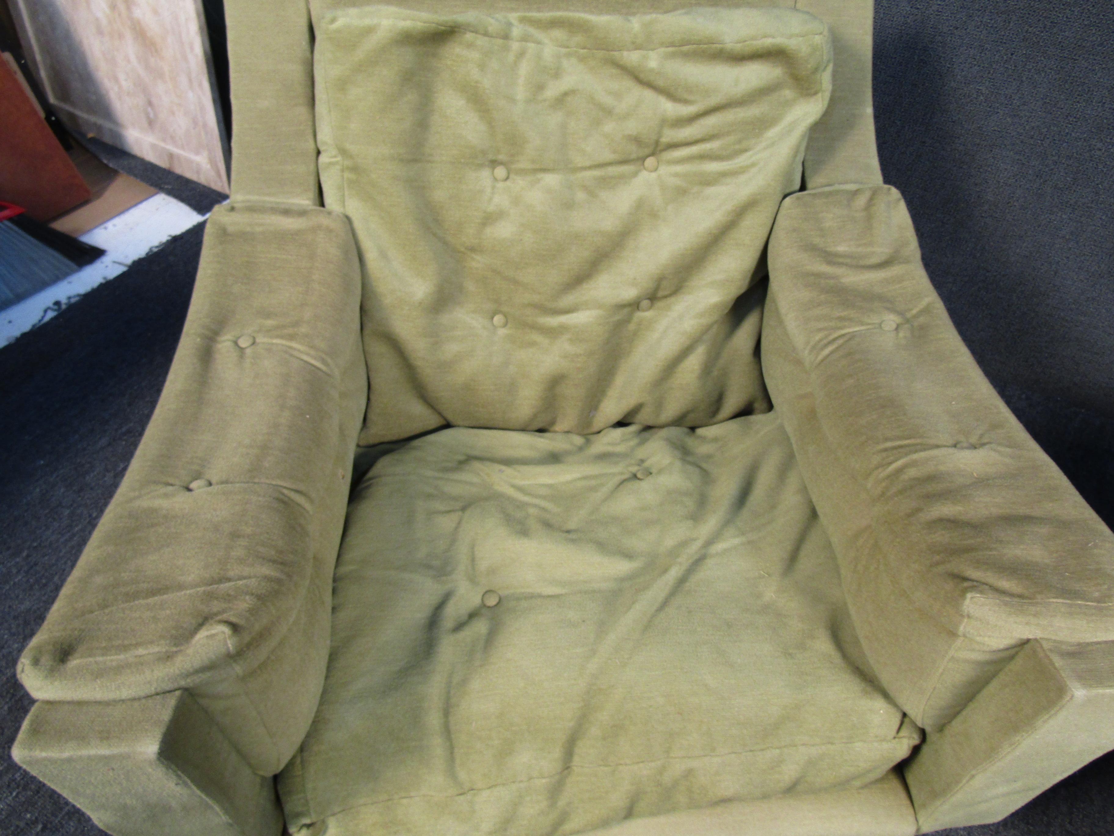 Vintage Mid-Century Green Lounge Chairs For Sale 2