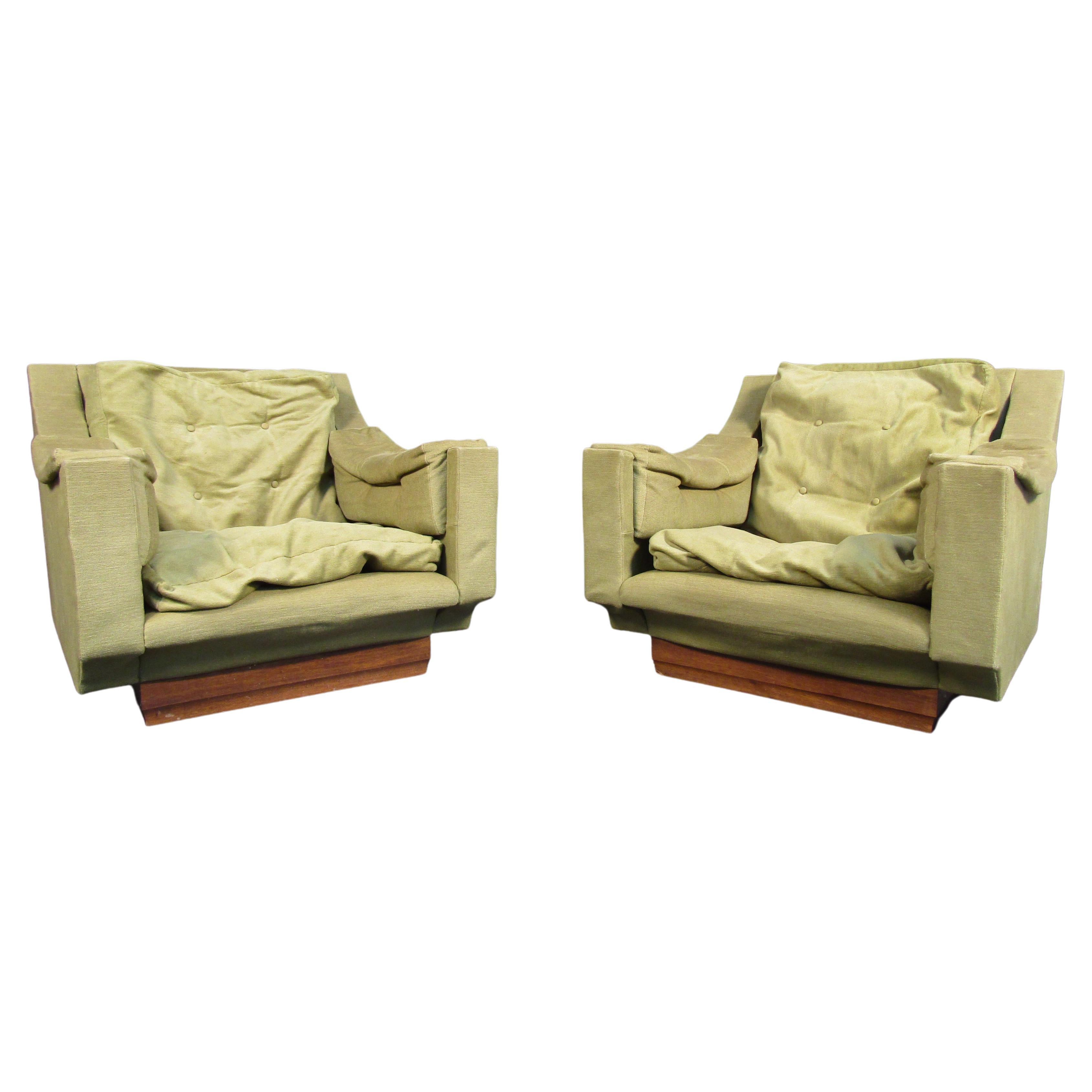 Vintage Mid-Century Green Lounge Chairs For Sale