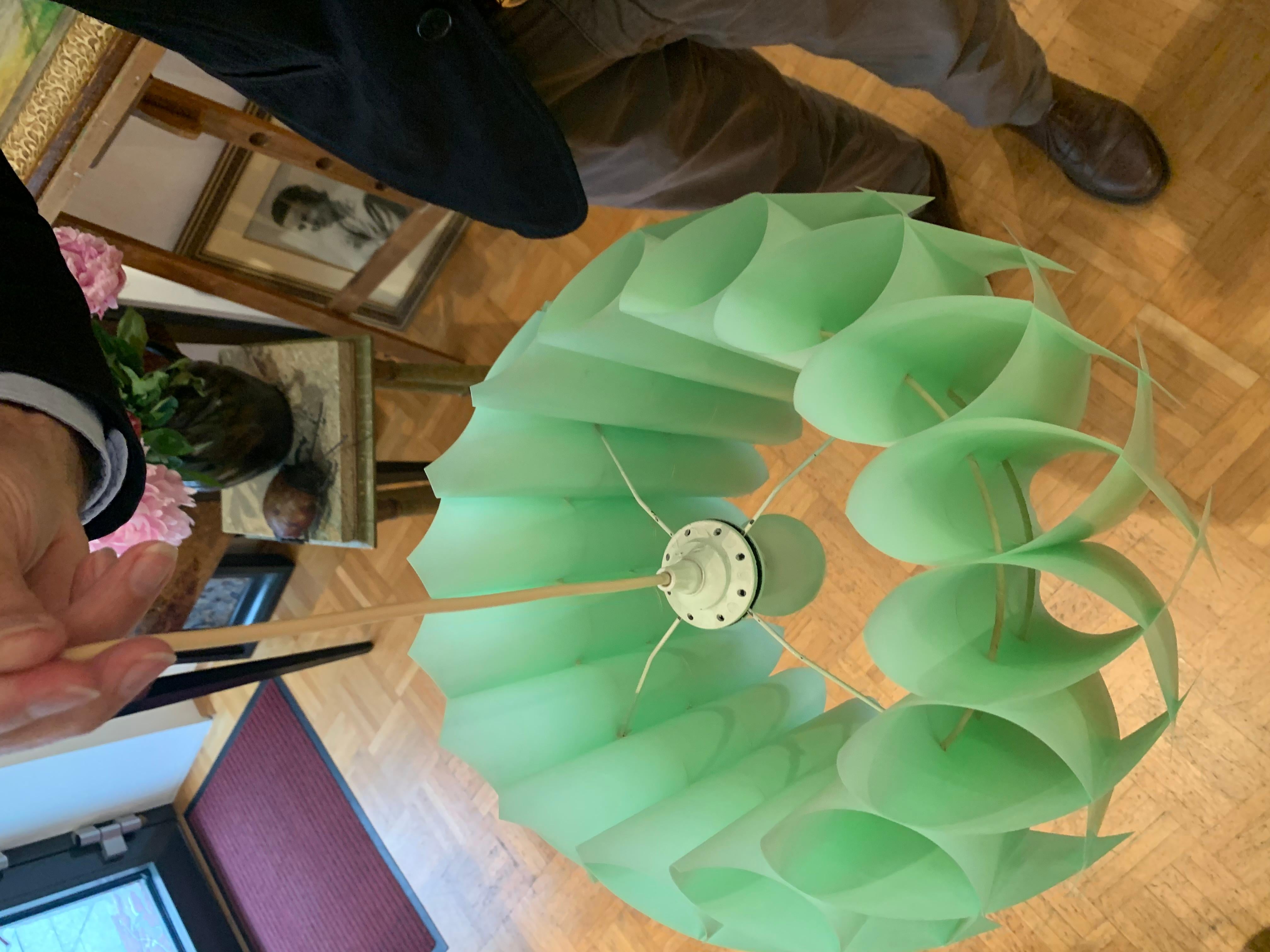 Hand-Crafted Vintage Mid-Century Green Pendant Lamp Geometric Design For Sale