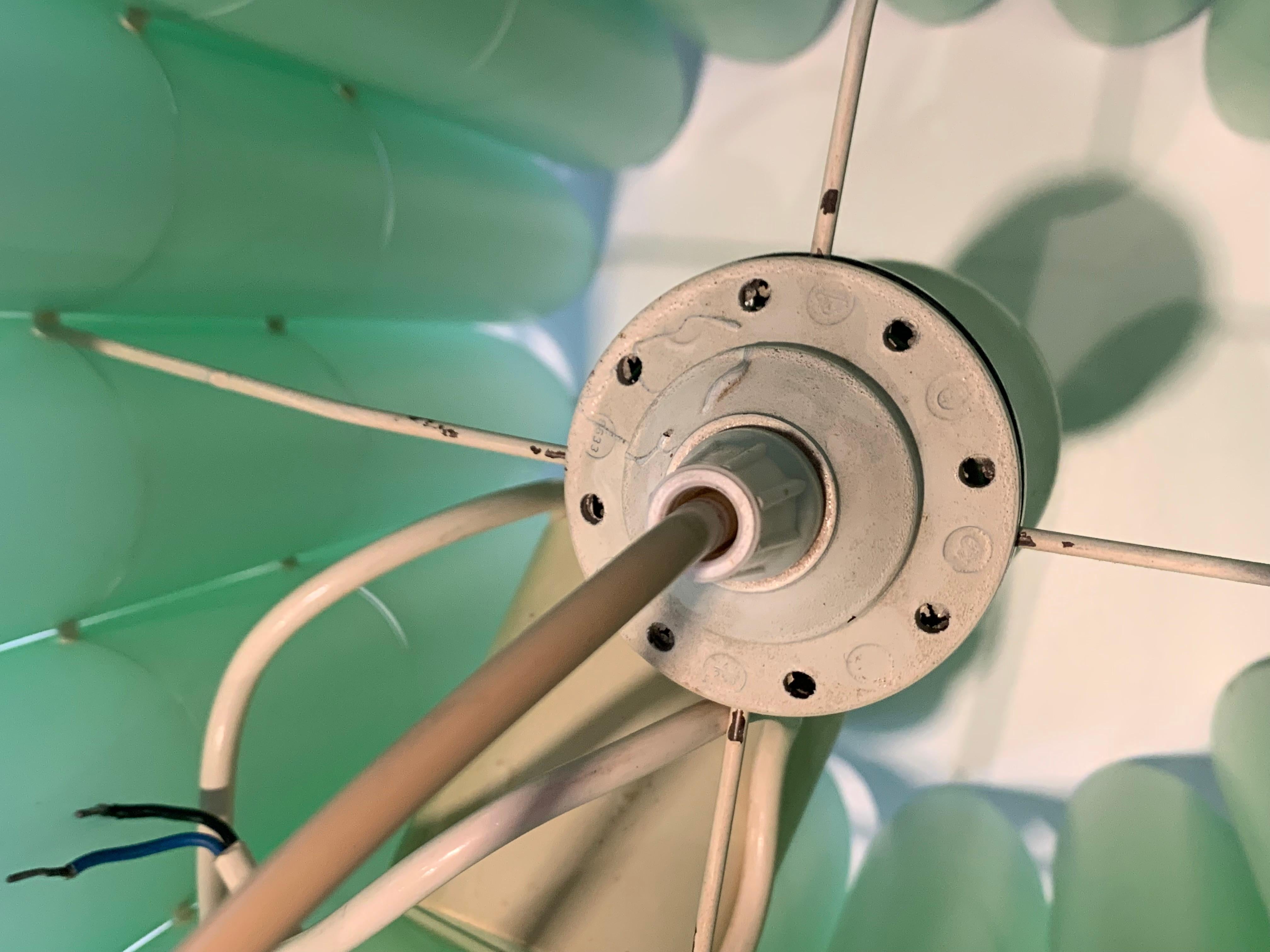 Vintage Mid-Century Green Pendant Lamp Geometric Design In Good Condition For Sale In Munich, DE