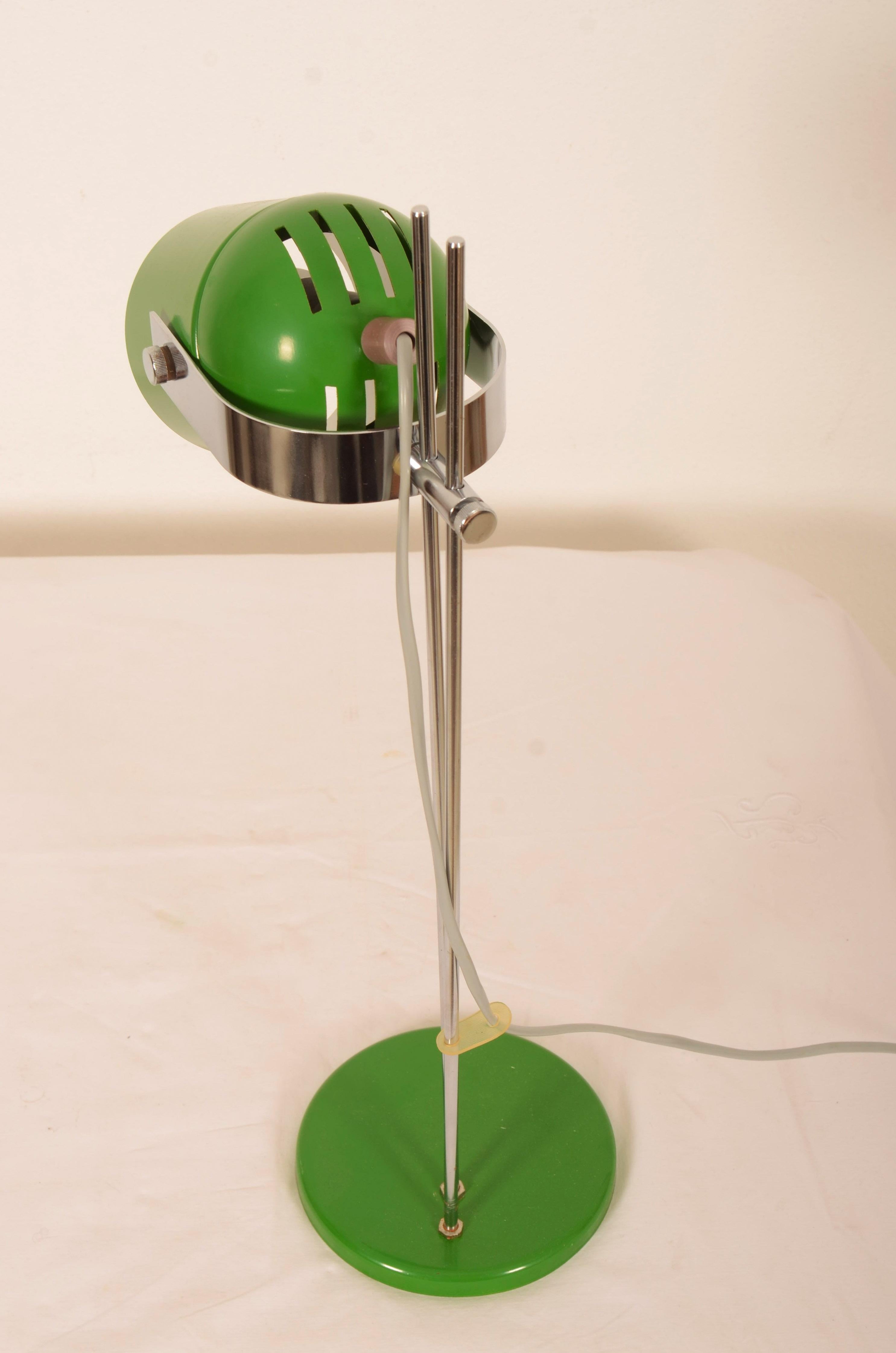 Vintage Mid-Century Green Table Lamp In Good Condition For Sale In Vienna, AT