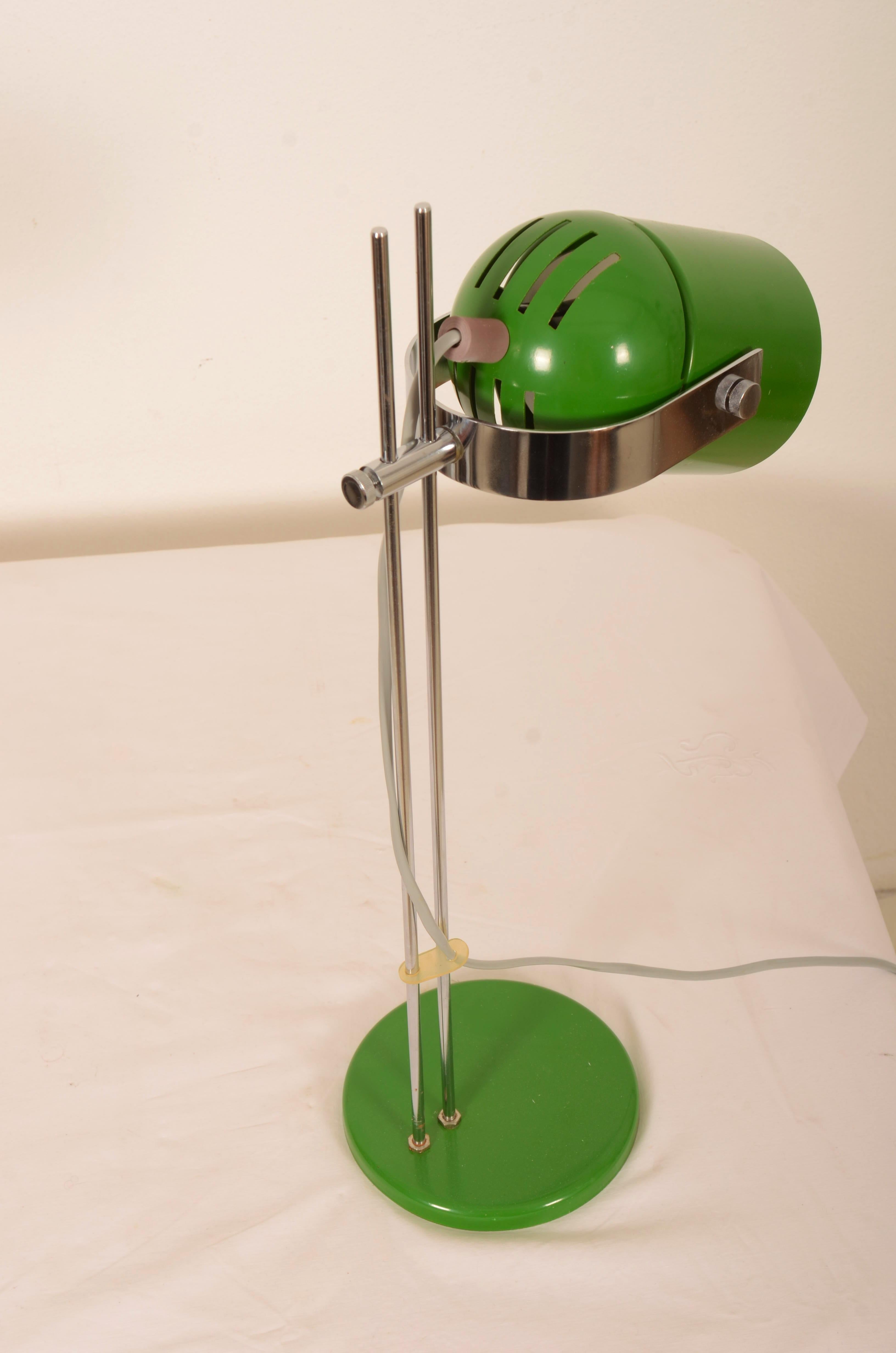 Mid-20th Century Vintage Mid-Century Green Table Lamp For Sale