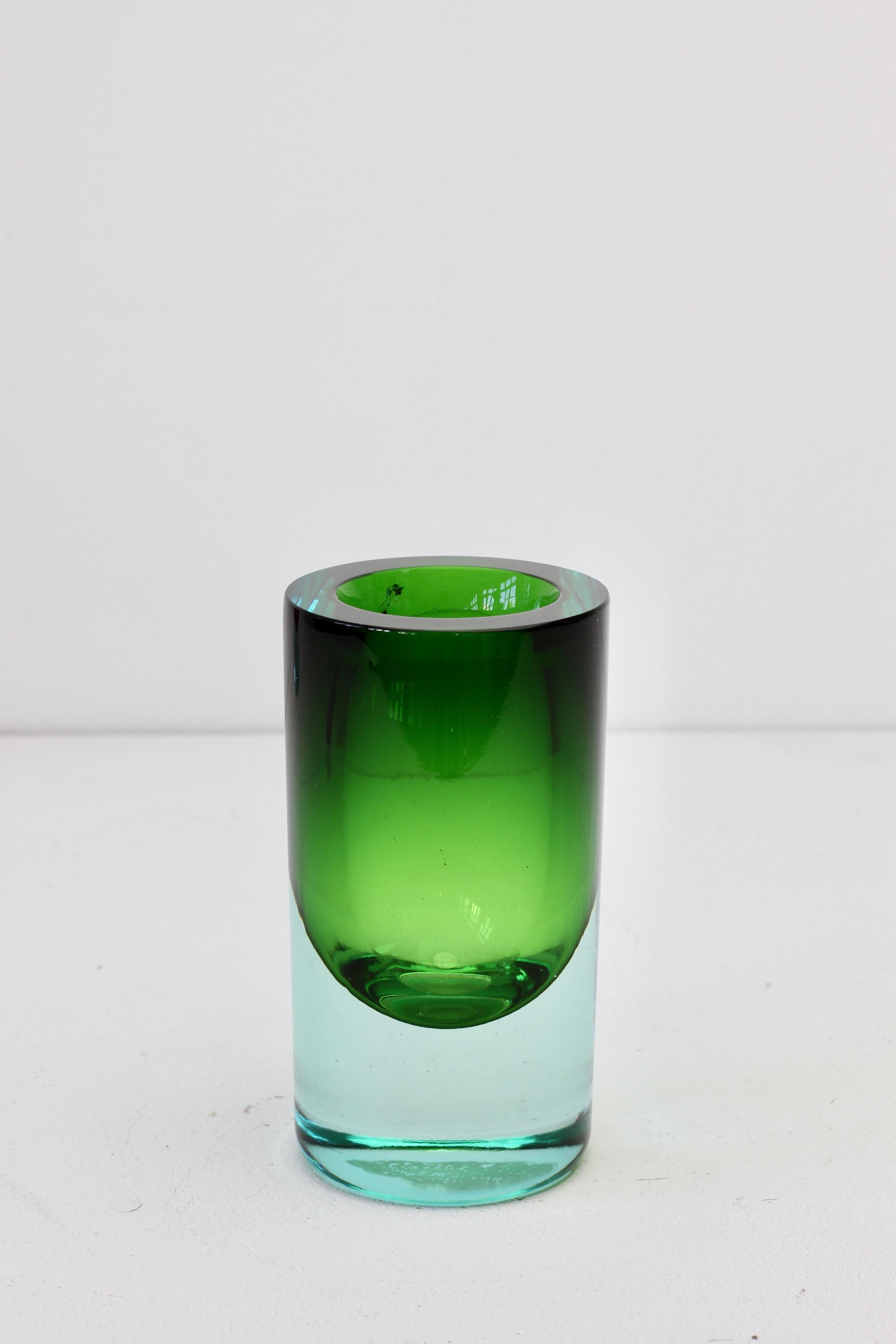 Vintage Midcentury Green Venetian Murano Sommerso Glass Vase, circa 1970 2