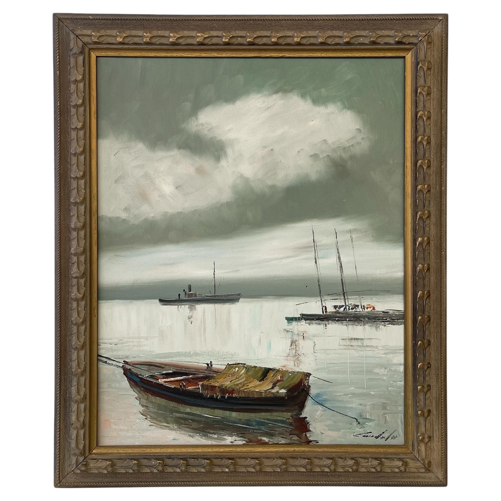 Pittura ad olio di metà secolo con scene portuali, barche e cielo coperto, firmata in vendita