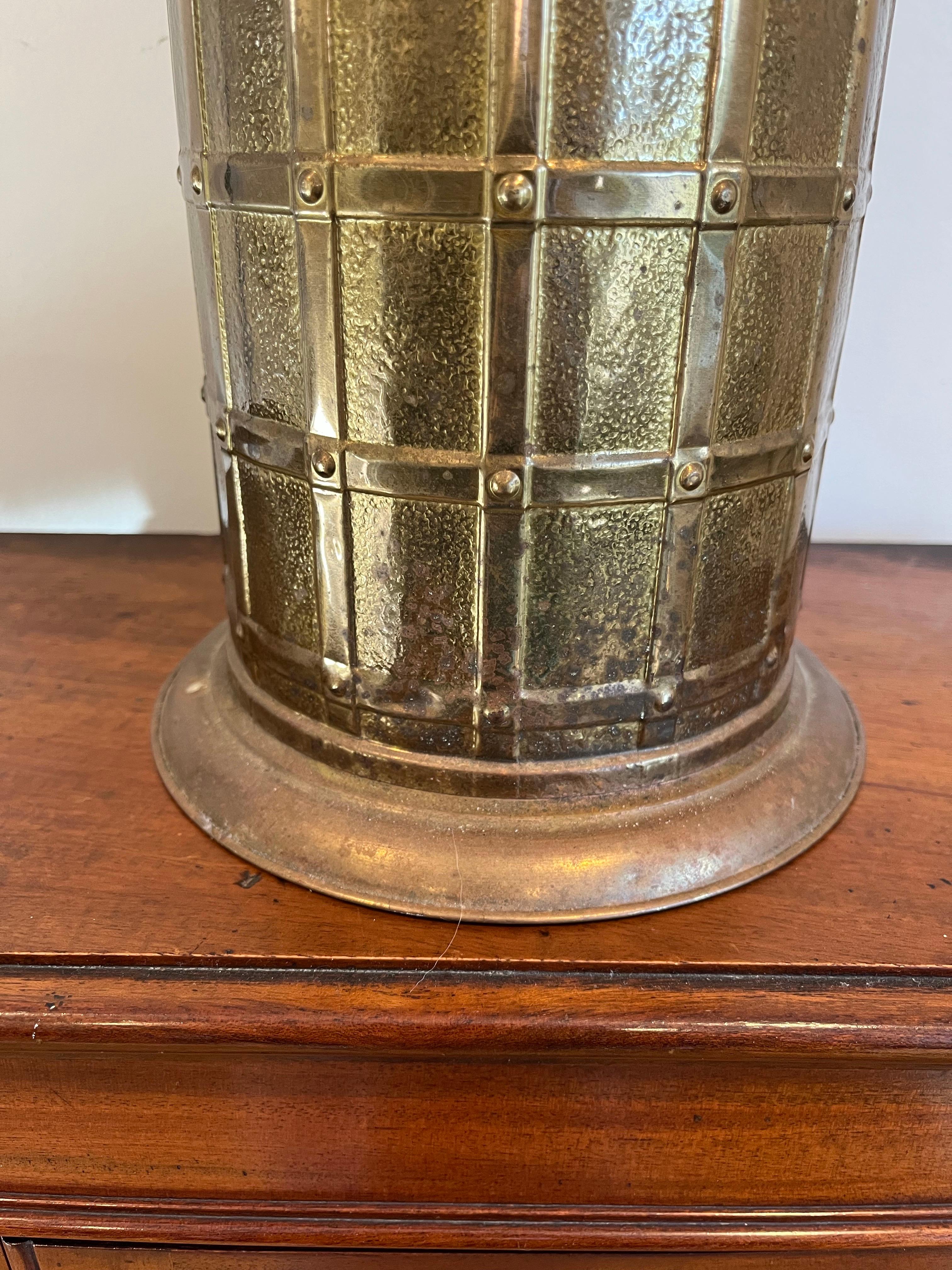 Vintage Mid Century Hollywood Regency Brass Stick Umbrella Stand Lattice Motif For Sale 4