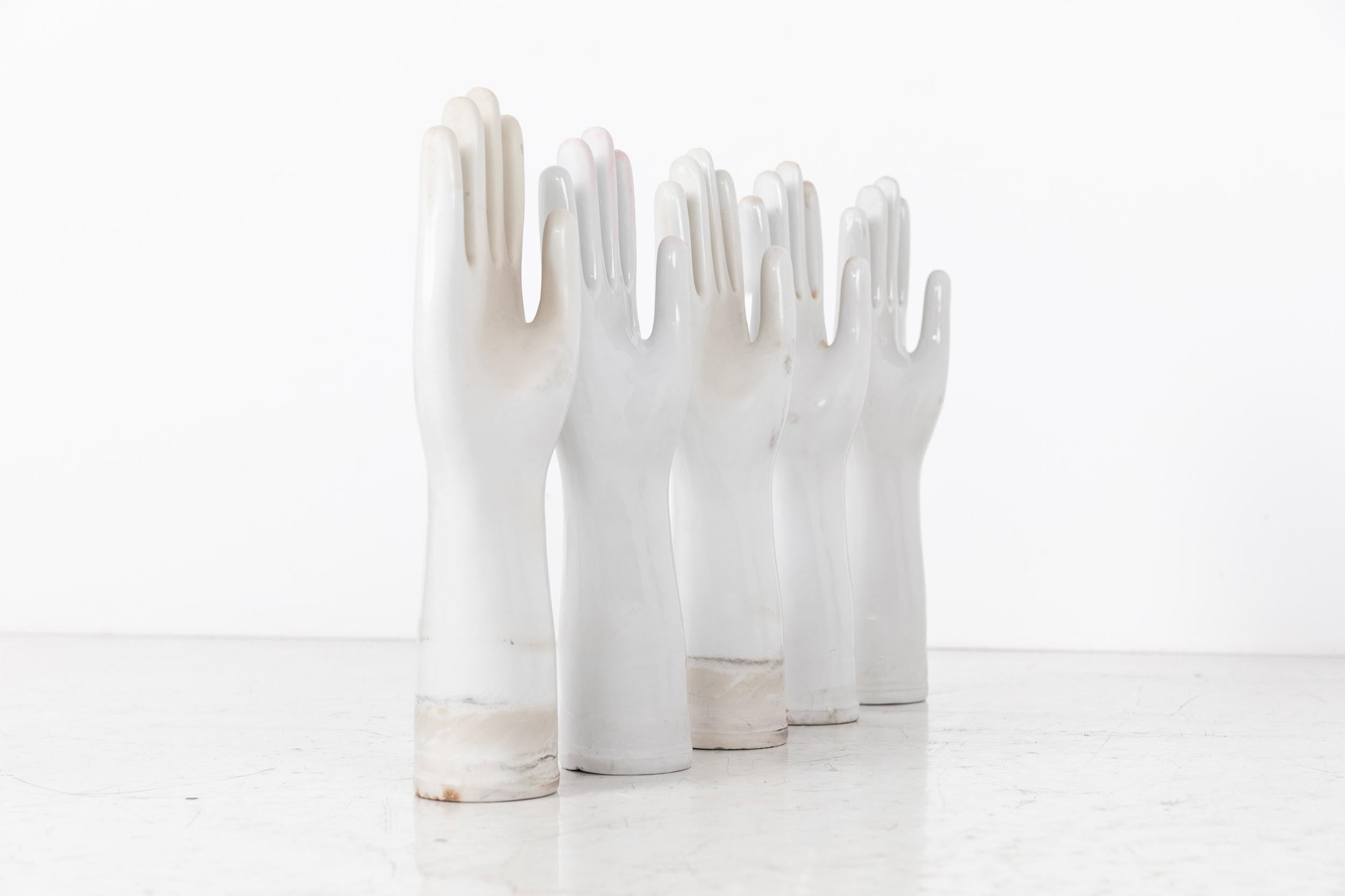 Vintage Mid-Century Industrial Ceramic Glove Mould Statue. c.1960 For Sale 1