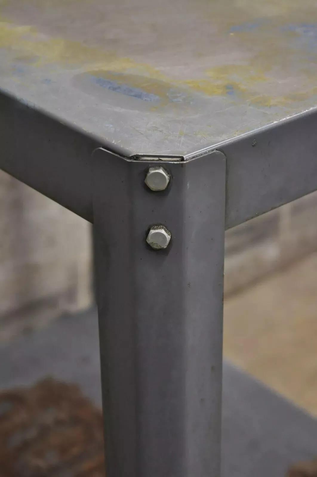XX secolo Vintage Mid Century Industrial Steel Metal 2 Tier Rusty Garage Work Side Table in vendita