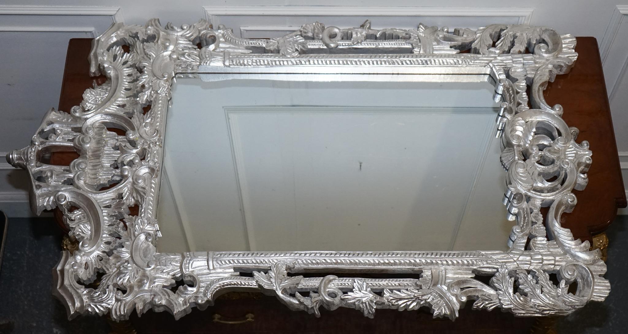 VINTAGE MITAD DE SIGLO ITALIANO ESTILO BARROCO MiRRROR DE PARED PINTADO A MANO EN PLATA en venta 3