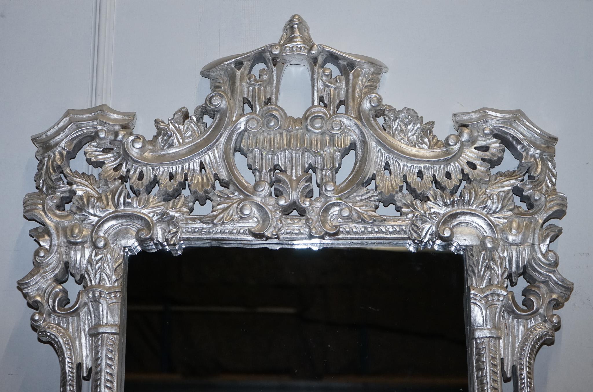 VINTAGE MITAD DE SIGLO ITALIANO ESTILO BARROCO MiRRROR DE PARED PINTADO A MANO EN PLATA Hecho a mano en venta