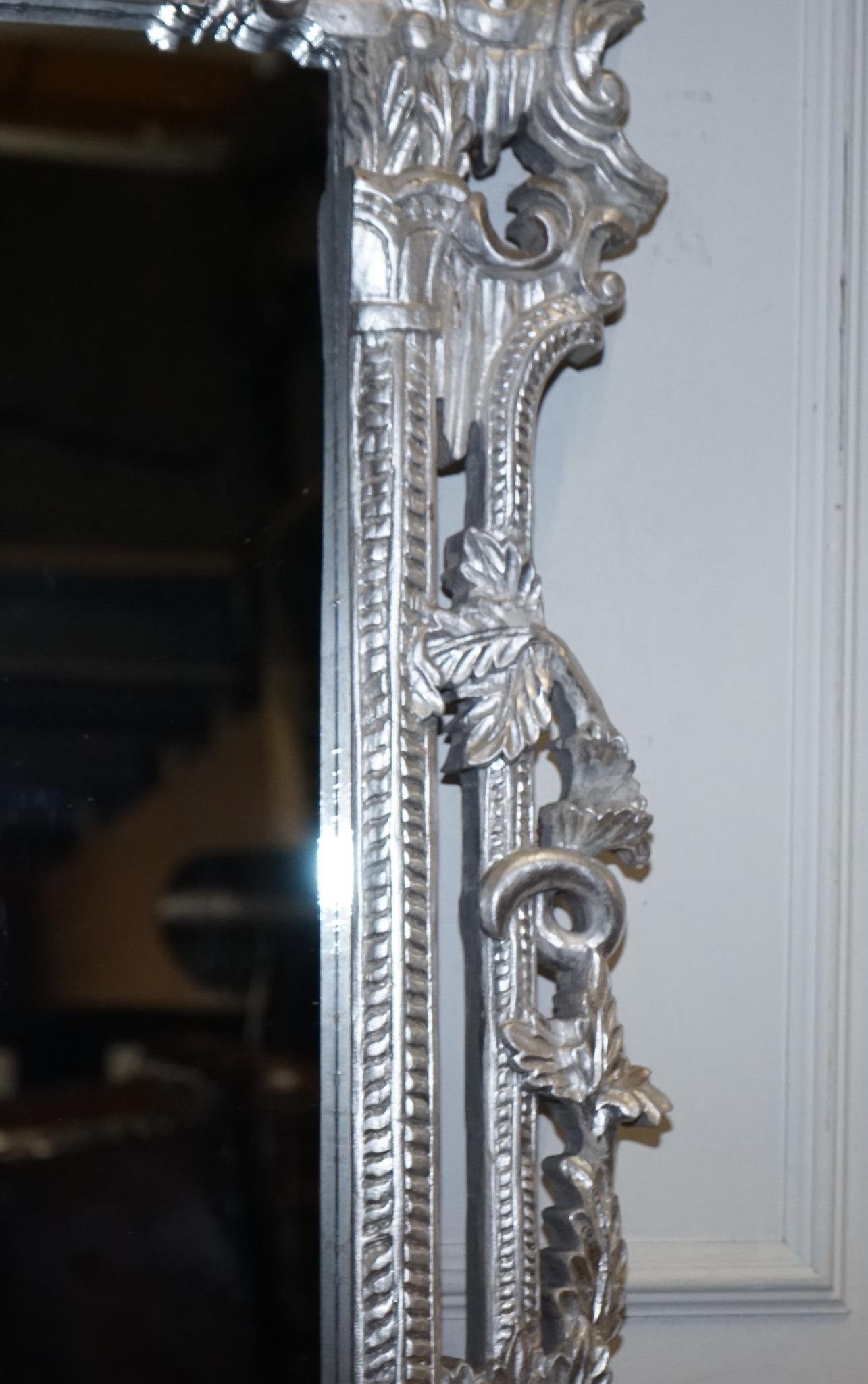 VINTAGE MITAD DE SIGLO ITALIANO ESTILO BARROCO MiRRROR DE PARED PINTADO A MANO EN PLATA siglo XX en venta