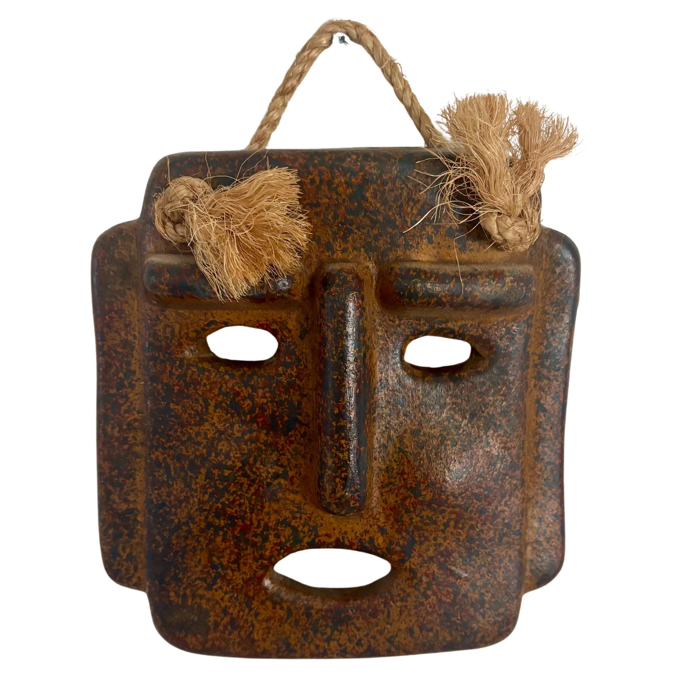 Maschera d'argilla italiana d'epoca della metà del secolo scorso in vendita