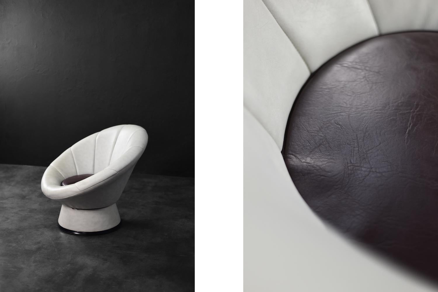 Vintage Mitte des Jahrhunderts Italienische Modern Modern Age Space Age Blumendrehstuhl, 1970er Jahre im Angebot 2