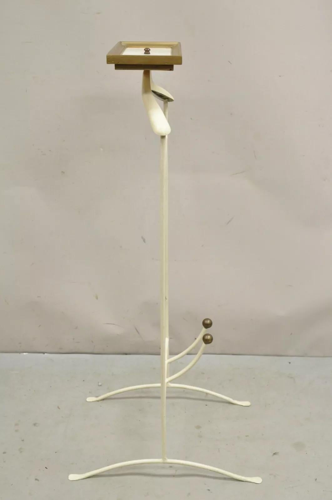 Mid-Century Modern Valet de chambre Vintage Mid Century Italian Modern Wrought Iron & Brass Clothing Valet en vente