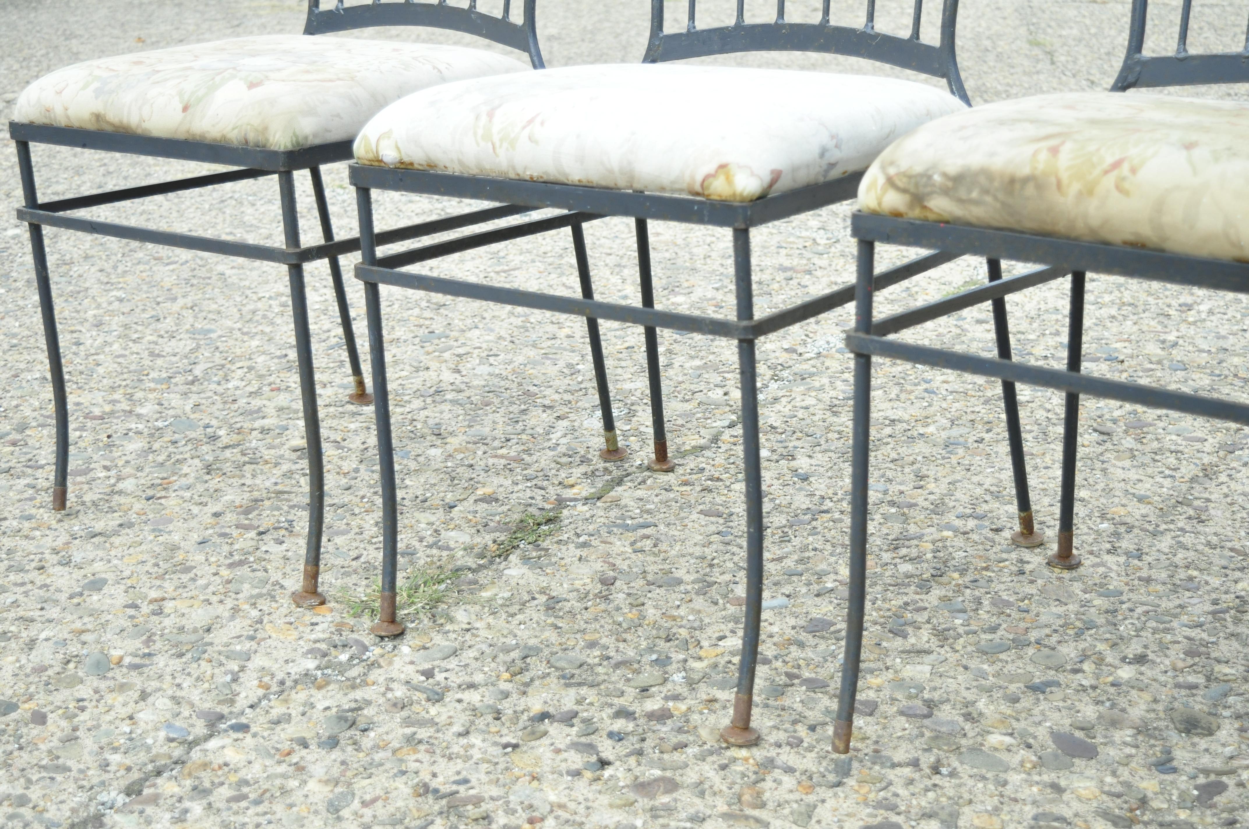 Vintage Mid Century Italian Modern Wrought Iron Patio Dining Chairs - Set of 4 In Good Condition In Philadelphia, PA