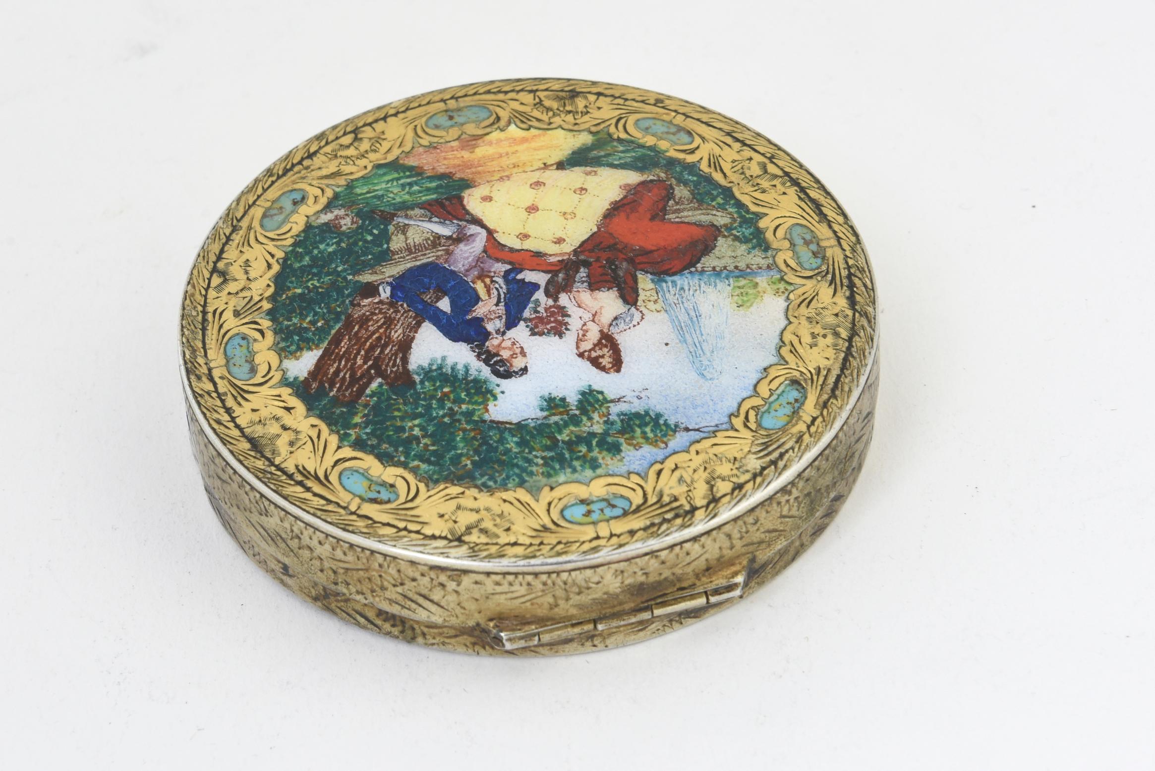Vintage Midcentury Italian Silver and Enamel Scene Compact Box In Good Condition For Sale In Miami Beach, FL